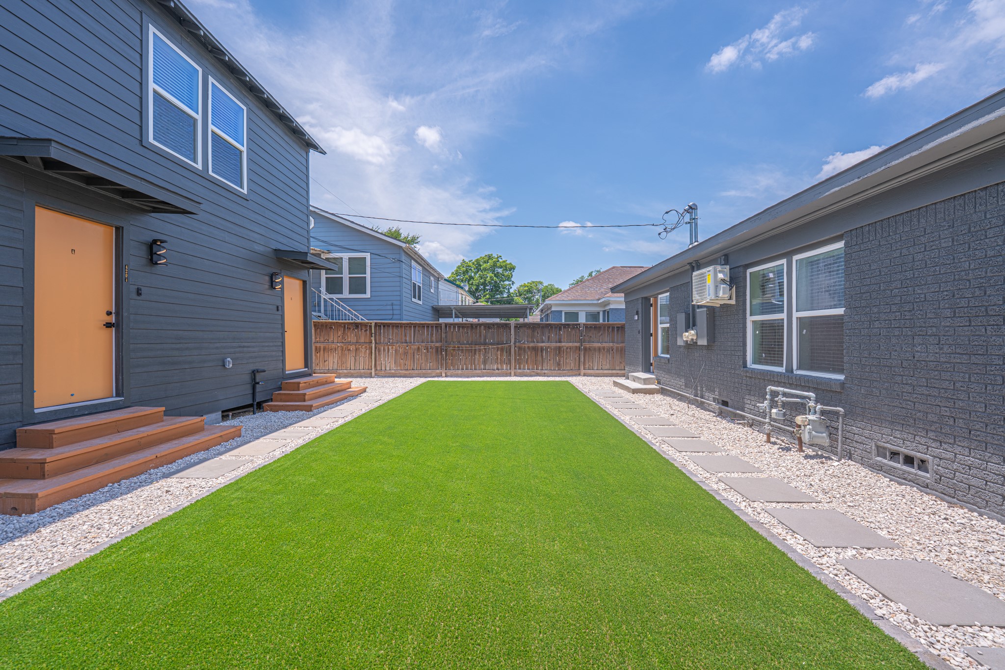 4202 Clay Street B Property Photo 3