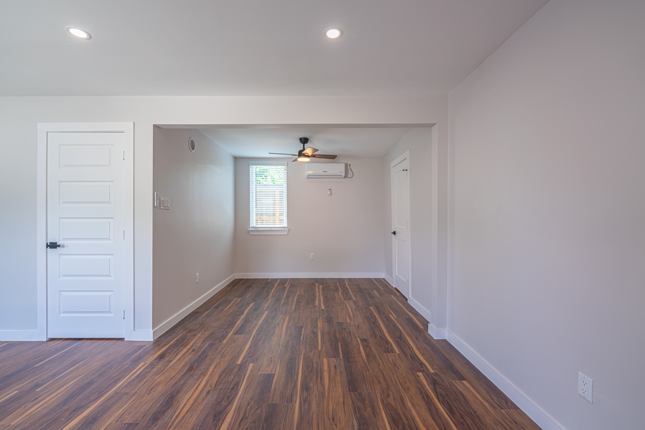 4202 Clay Street B Property Photo 14