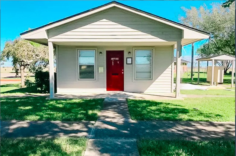 425 Fm 631 Property Photo 1
