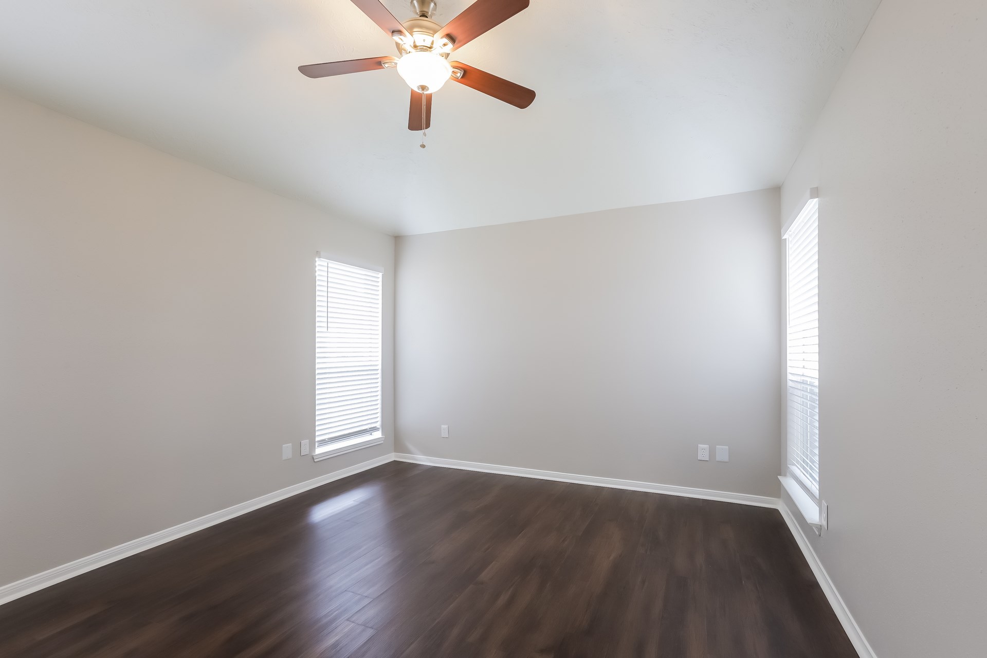 19411 Winding Branch Drive Property Photo 9