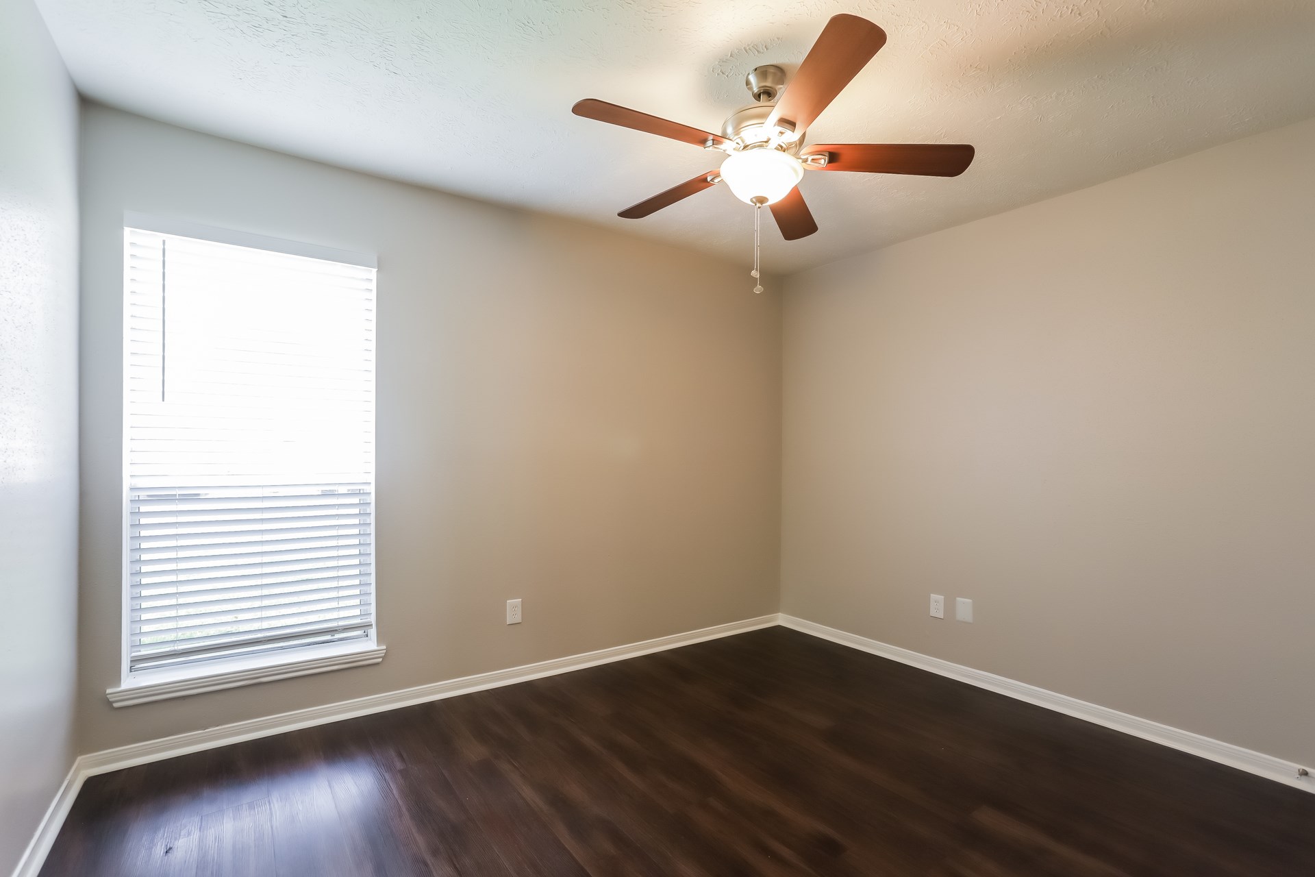 19411 Winding Branch Drive Property Photo 13