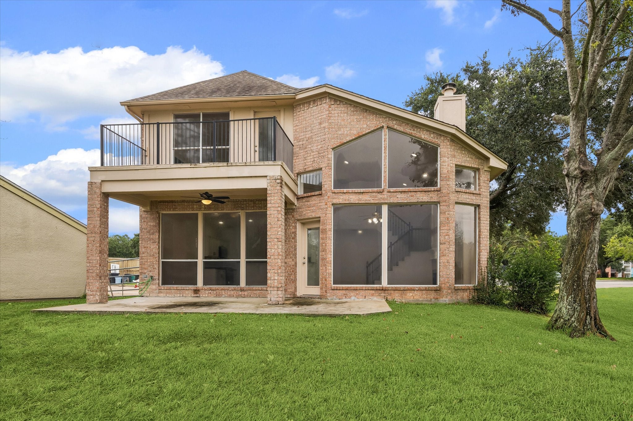 14527 Clipper Circle Drive Property Photo 1