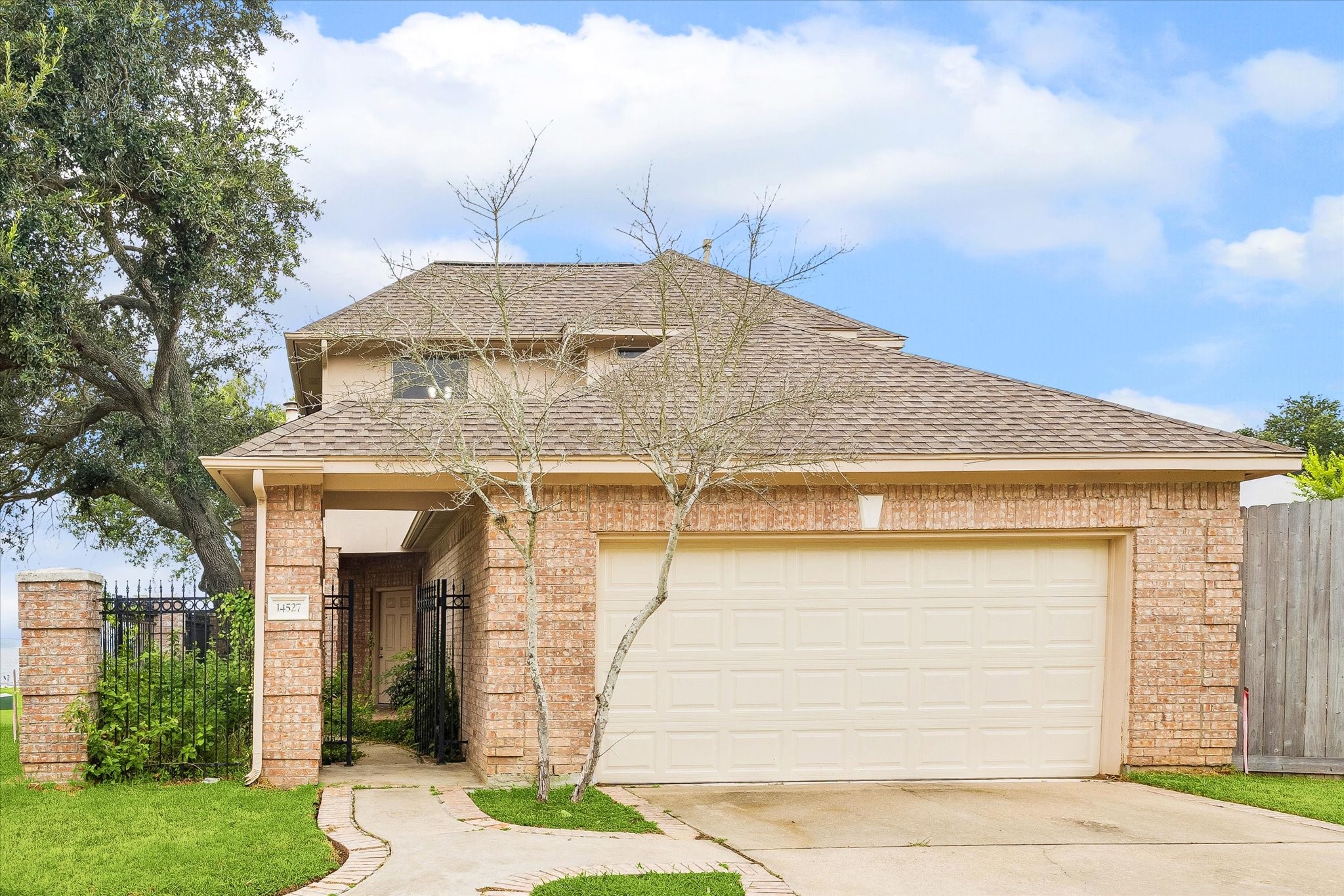 14527 Clipper Circle Drive Property Photo 13