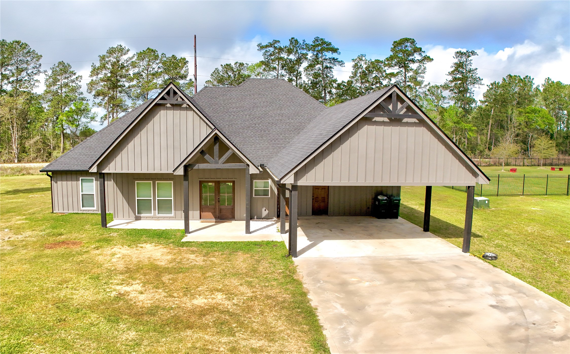 375 County Road 725 Property Photo