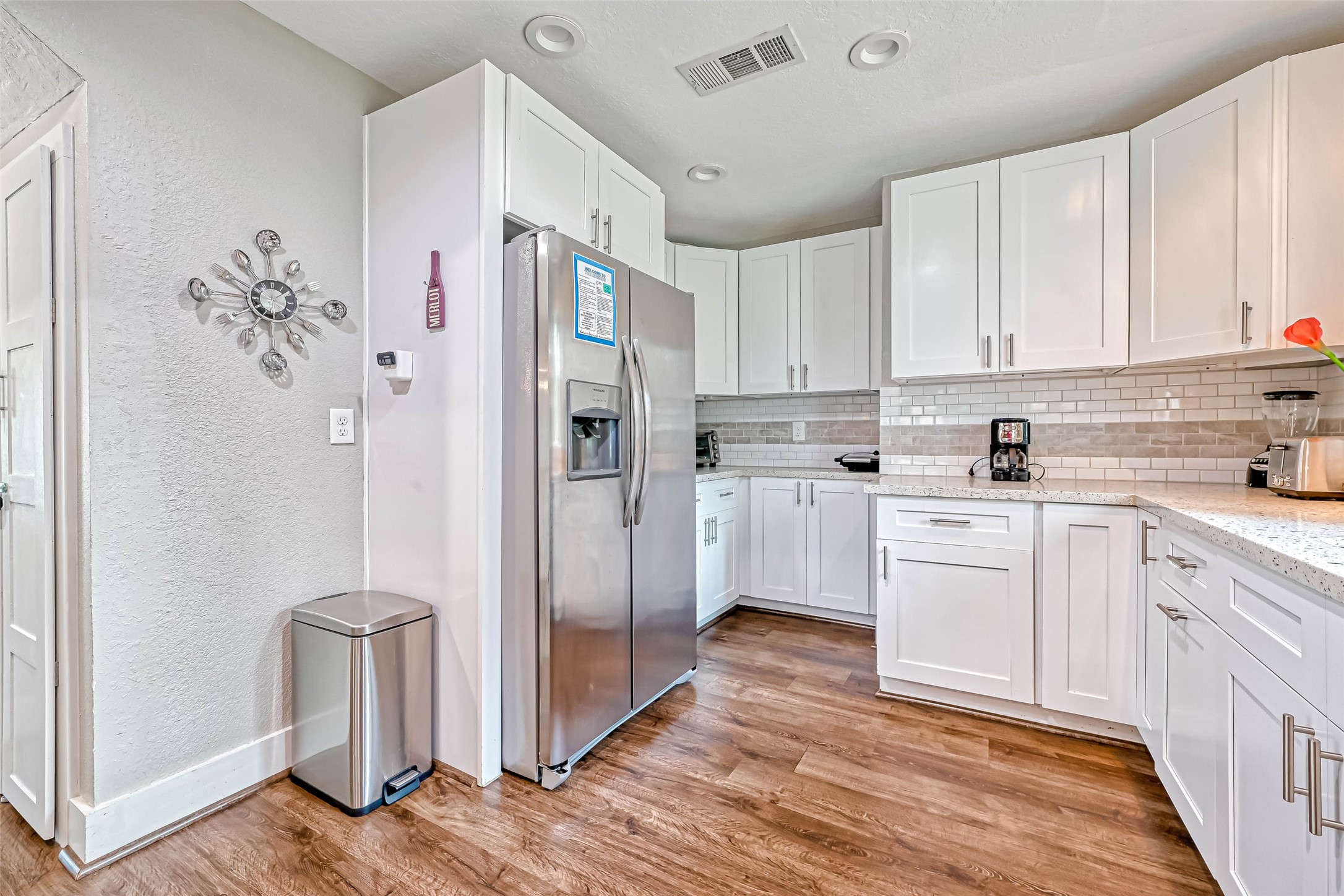 10601 Willowgrove Drive Property Photo 12