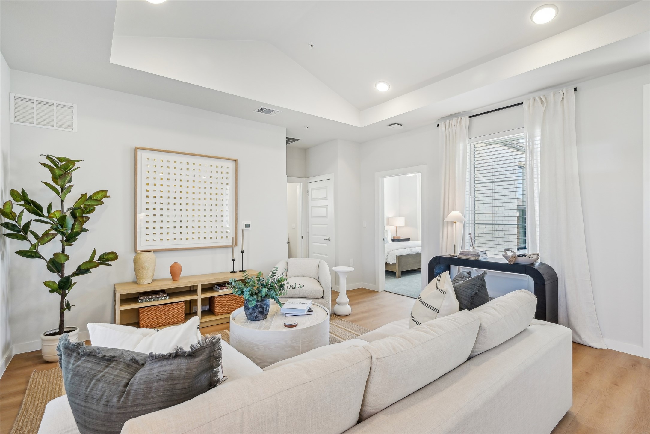 3651-313 S Custer Road Property Photo 7