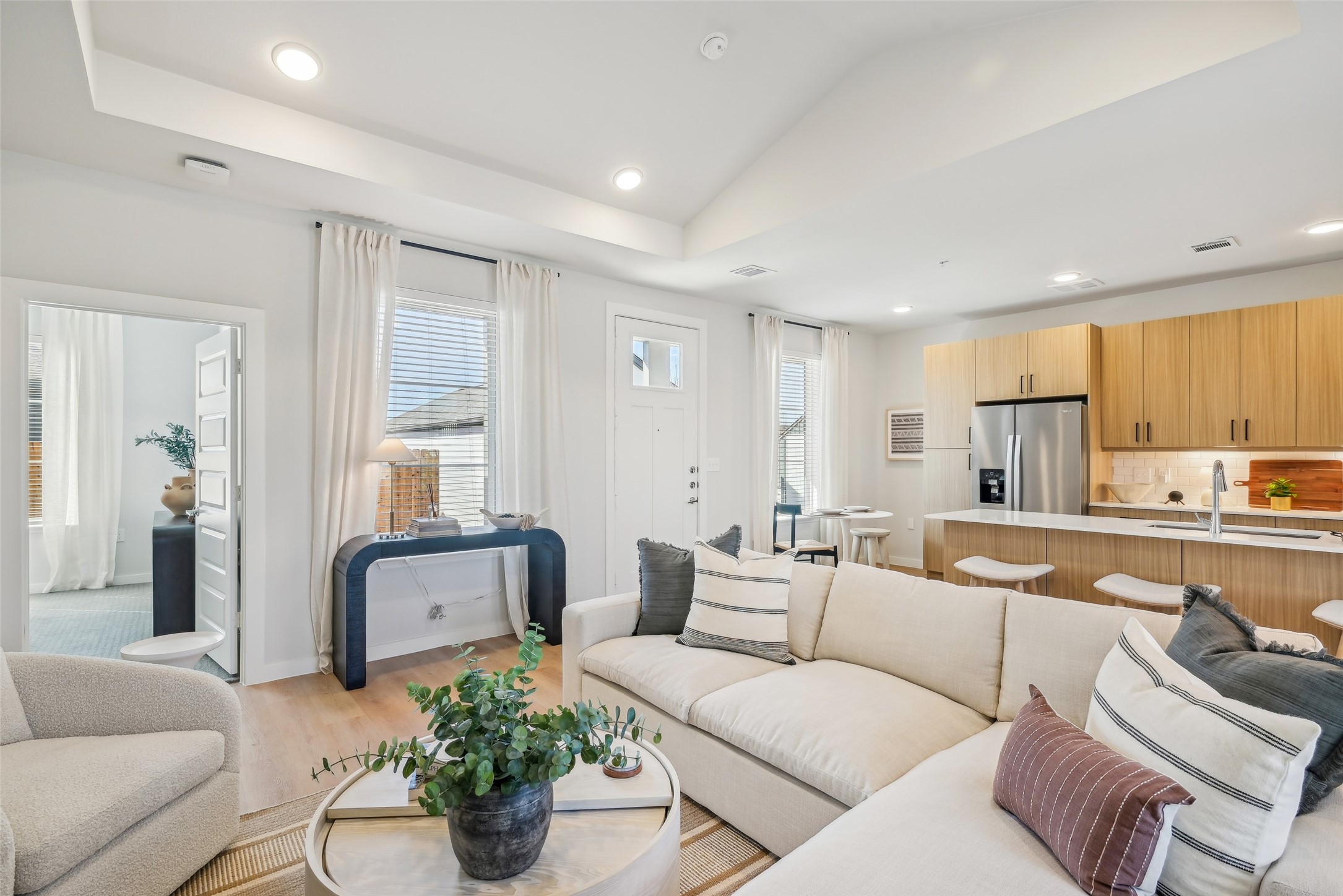 3651-313 S Custer Road Property Photo 8