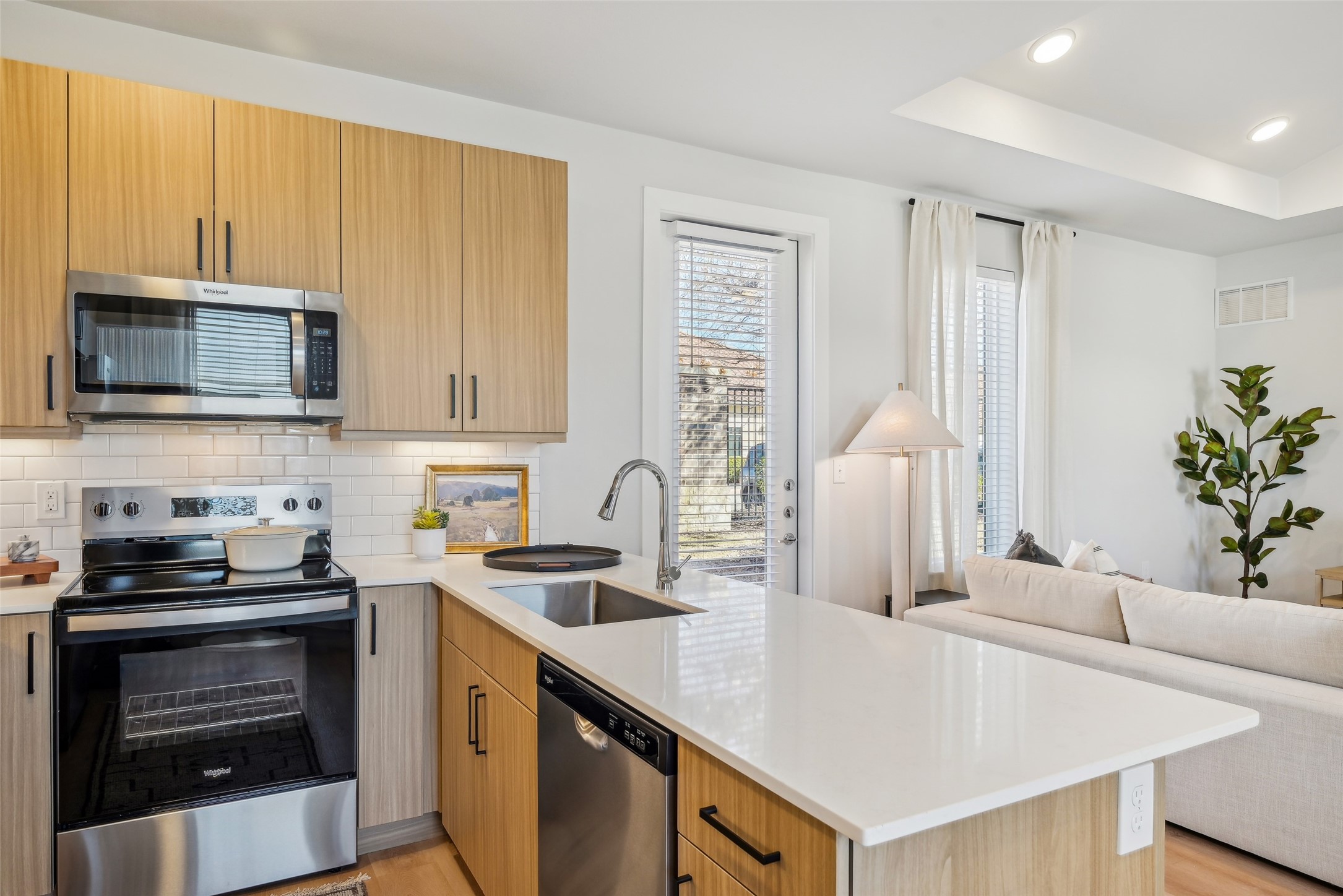 3651-313 S Custer Road Property Photo 15