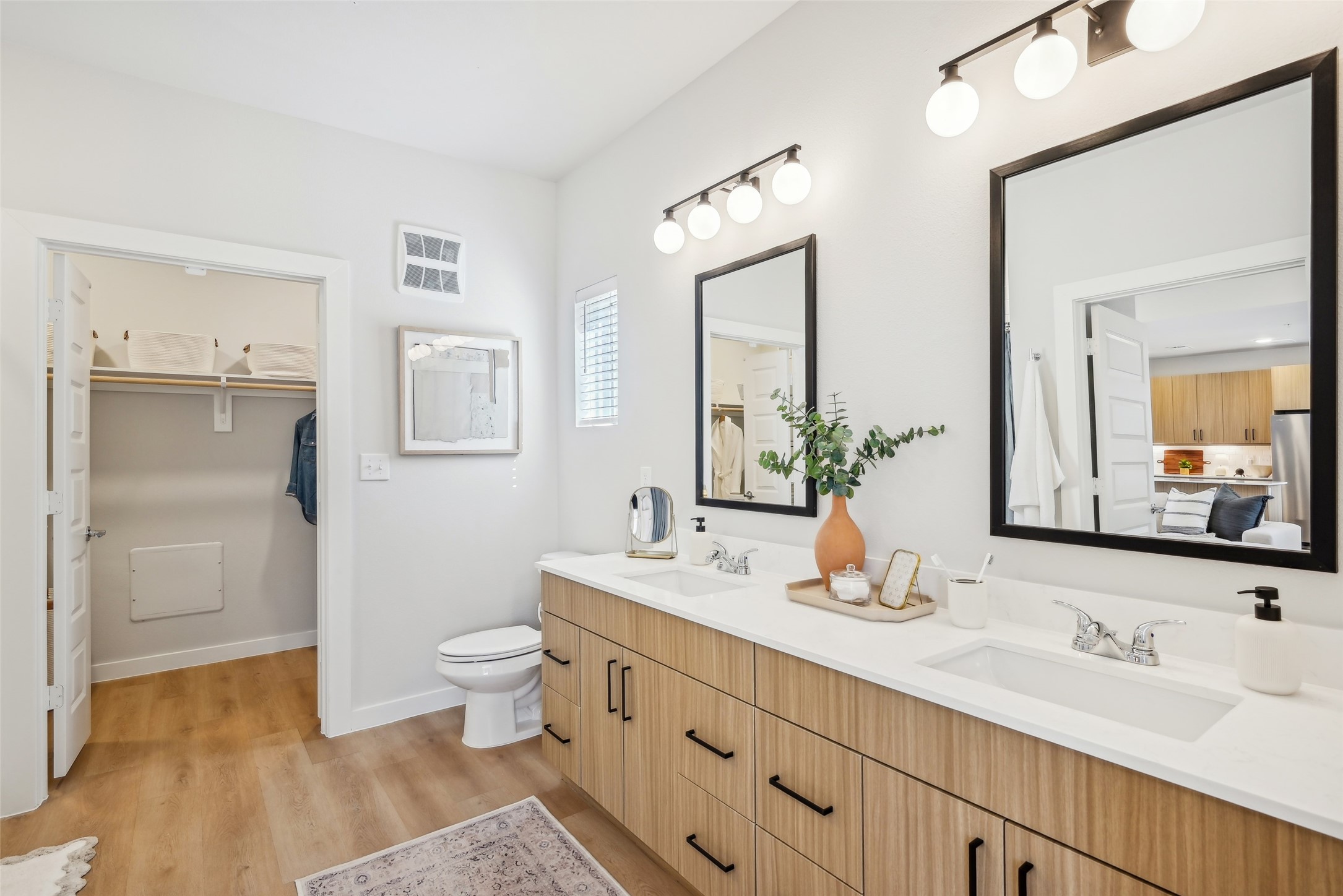 3651-313 S Custer Road Property Photo 21