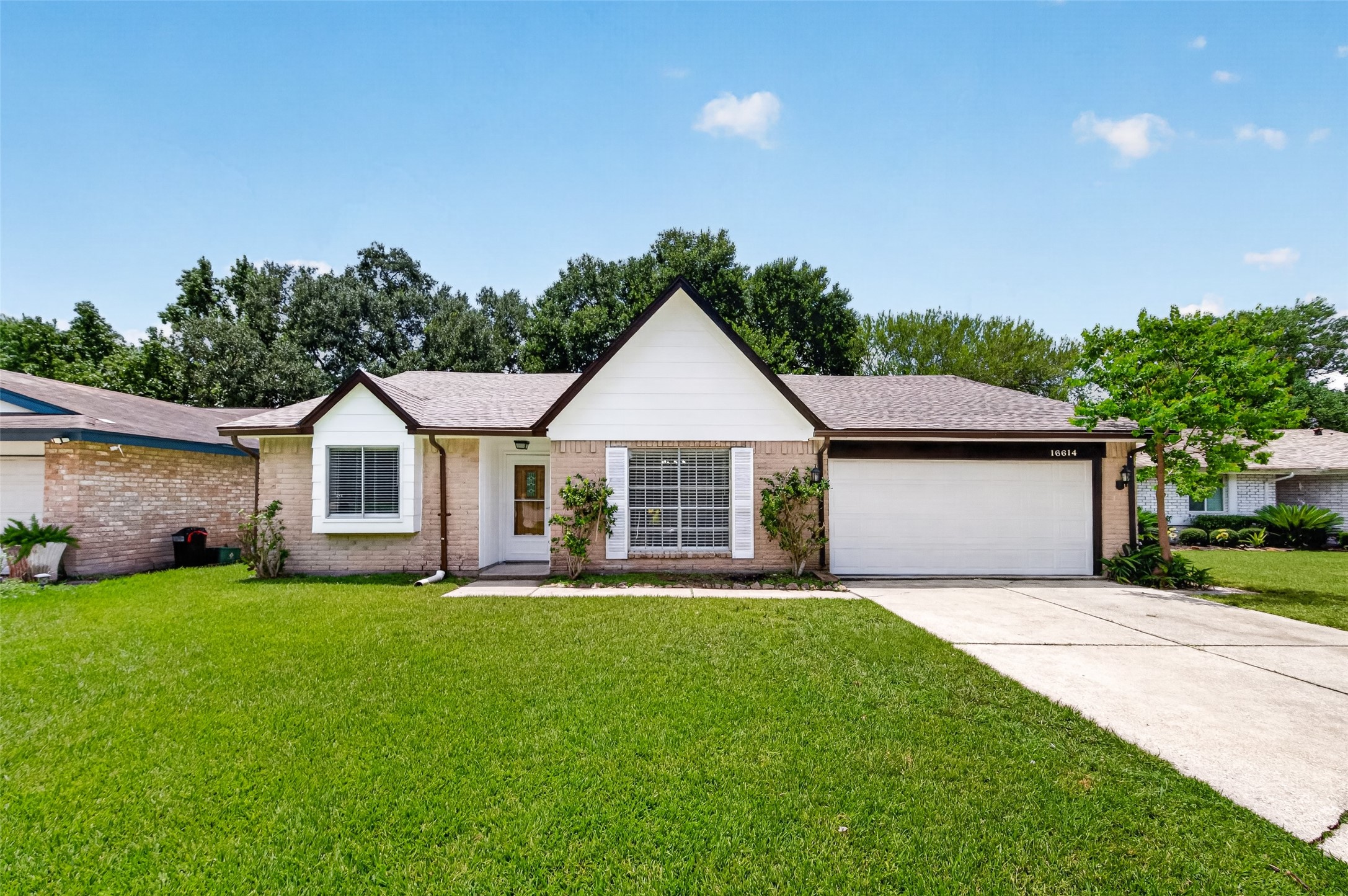 16614 Blackhawk Boulevard Property Photo 1