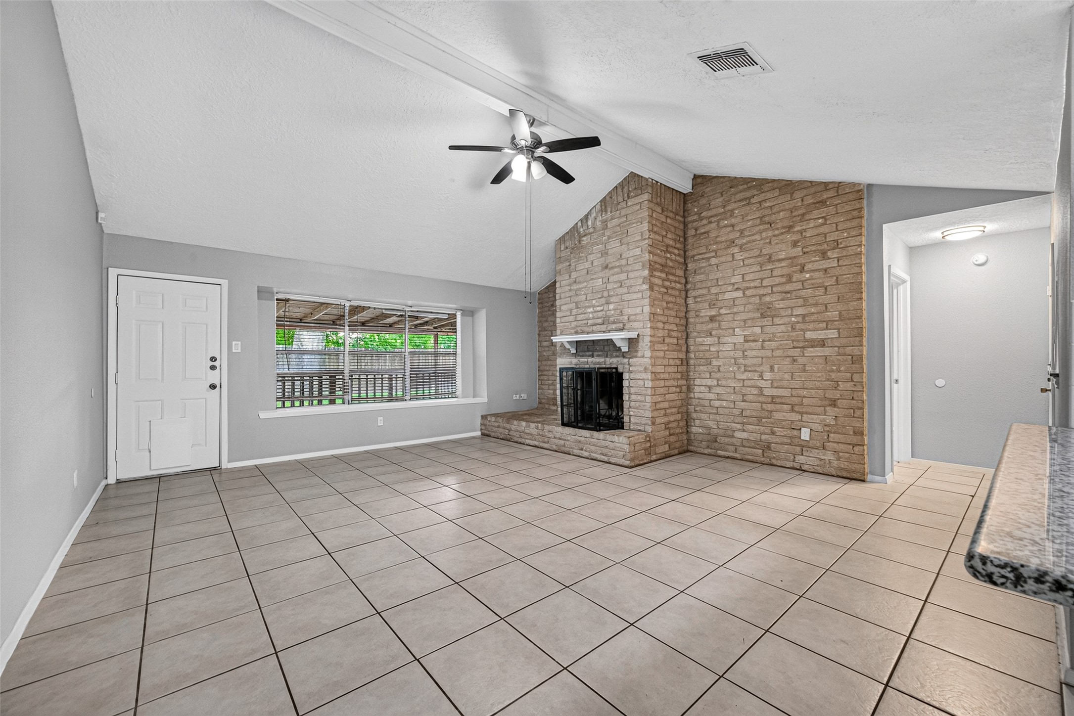 16614 Blackhawk Boulevard Property Photo 5