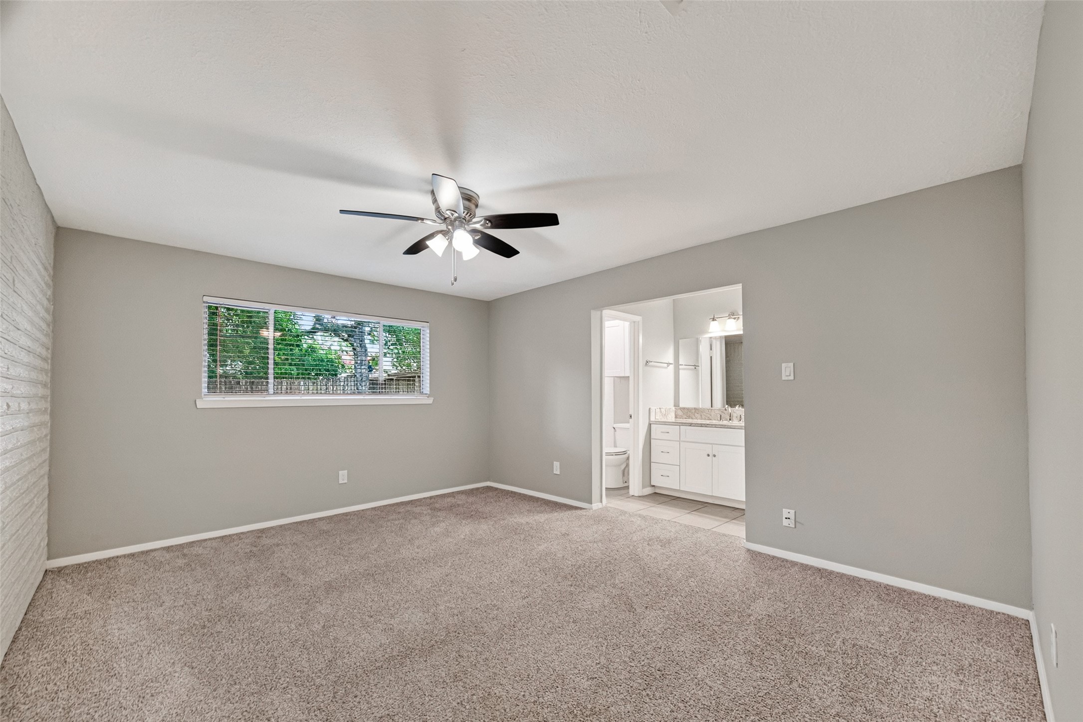 16614 Blackhawk Boulevard Property Photo 12