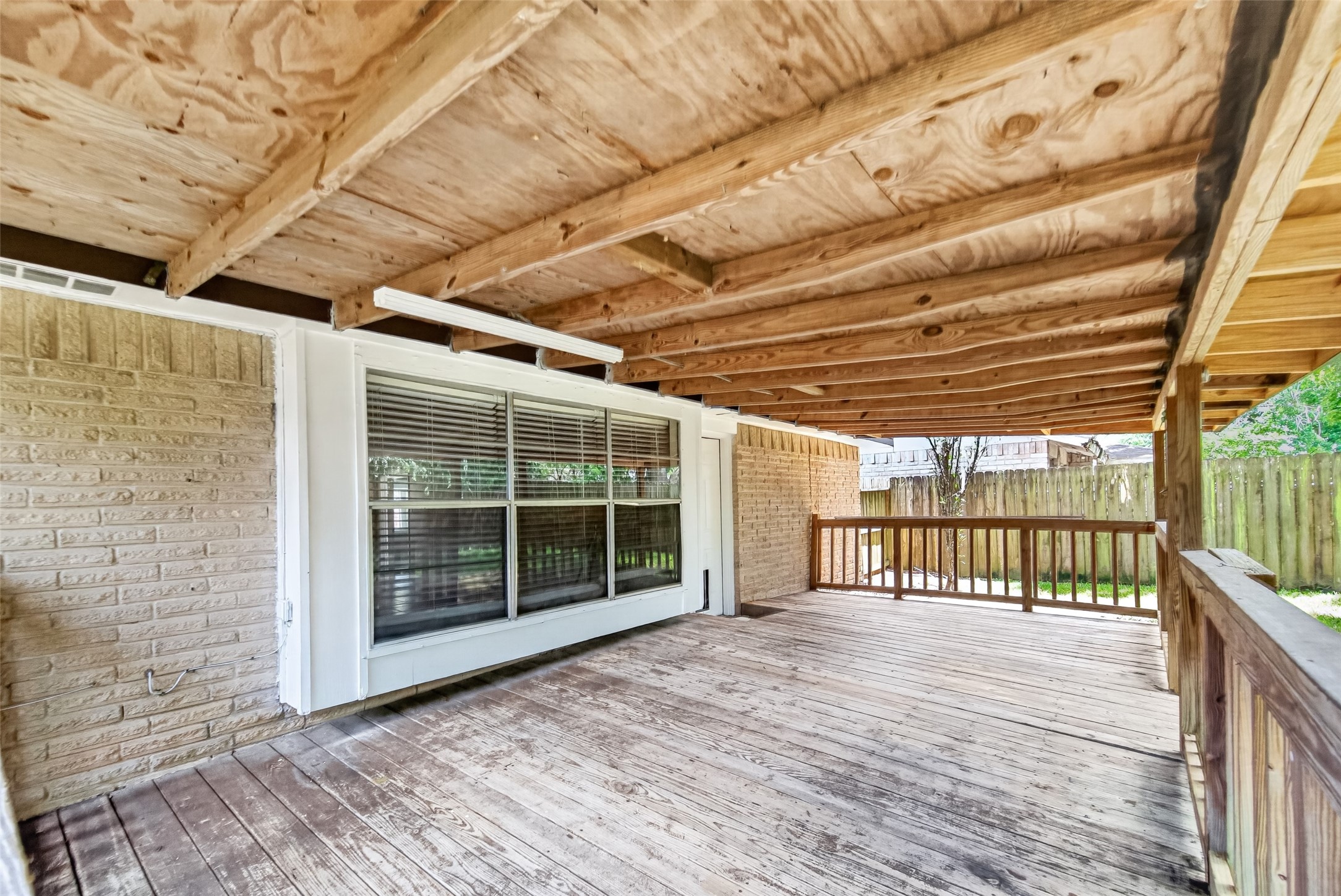 16614 Blackhawk Boulevard Property Photo 25