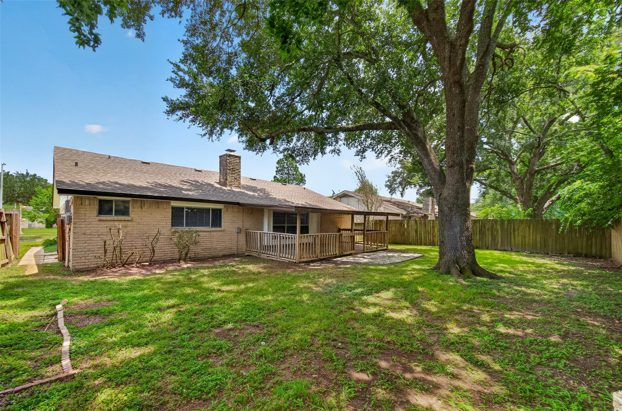 16614 Blackhawk Boulevard Property Photo 27