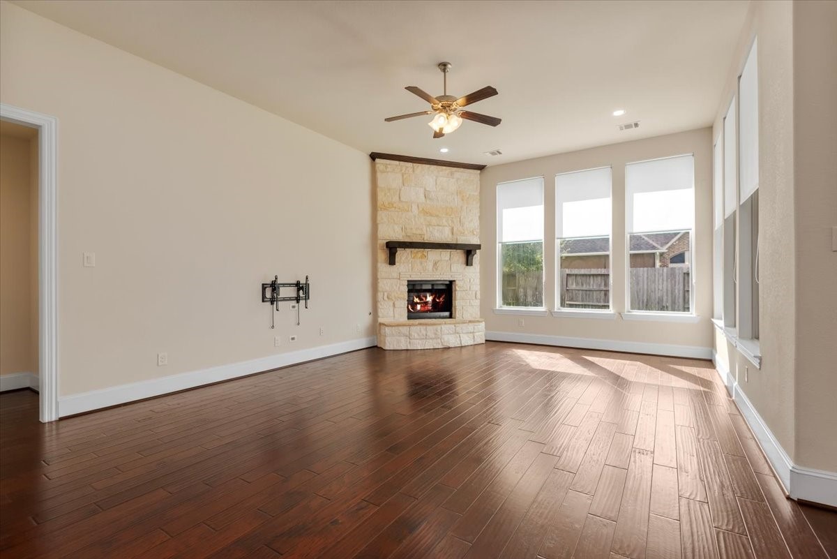 11231 Dunstan Hill Drive Property Photo 9