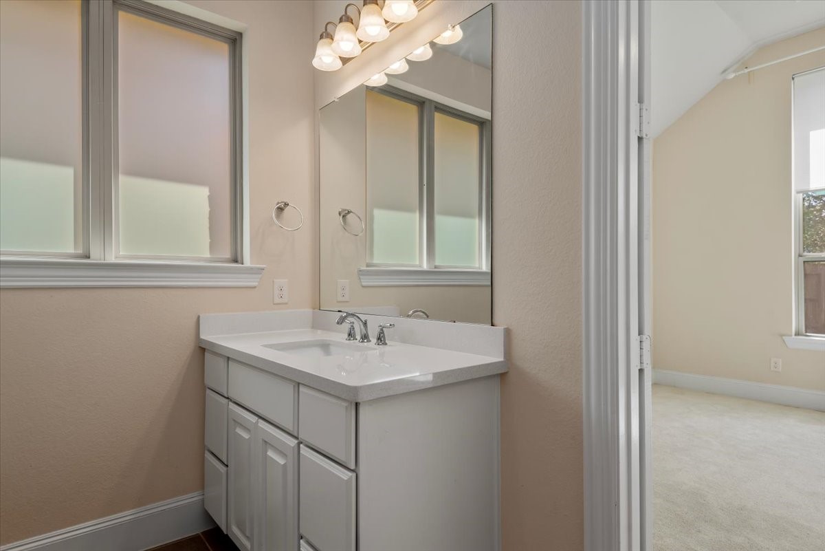 11231 Dunstan Hill Drive Property Photo 16