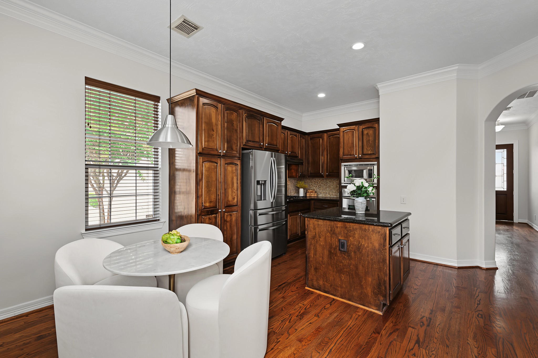 7827 Shady Villa Cove Property Photo 12