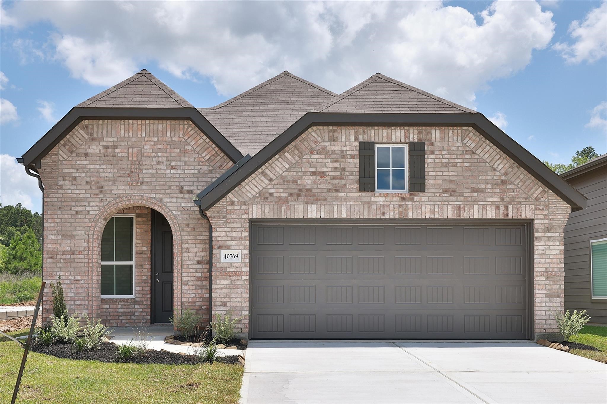 40769 Mostyn Lake Drive Property Photo 1