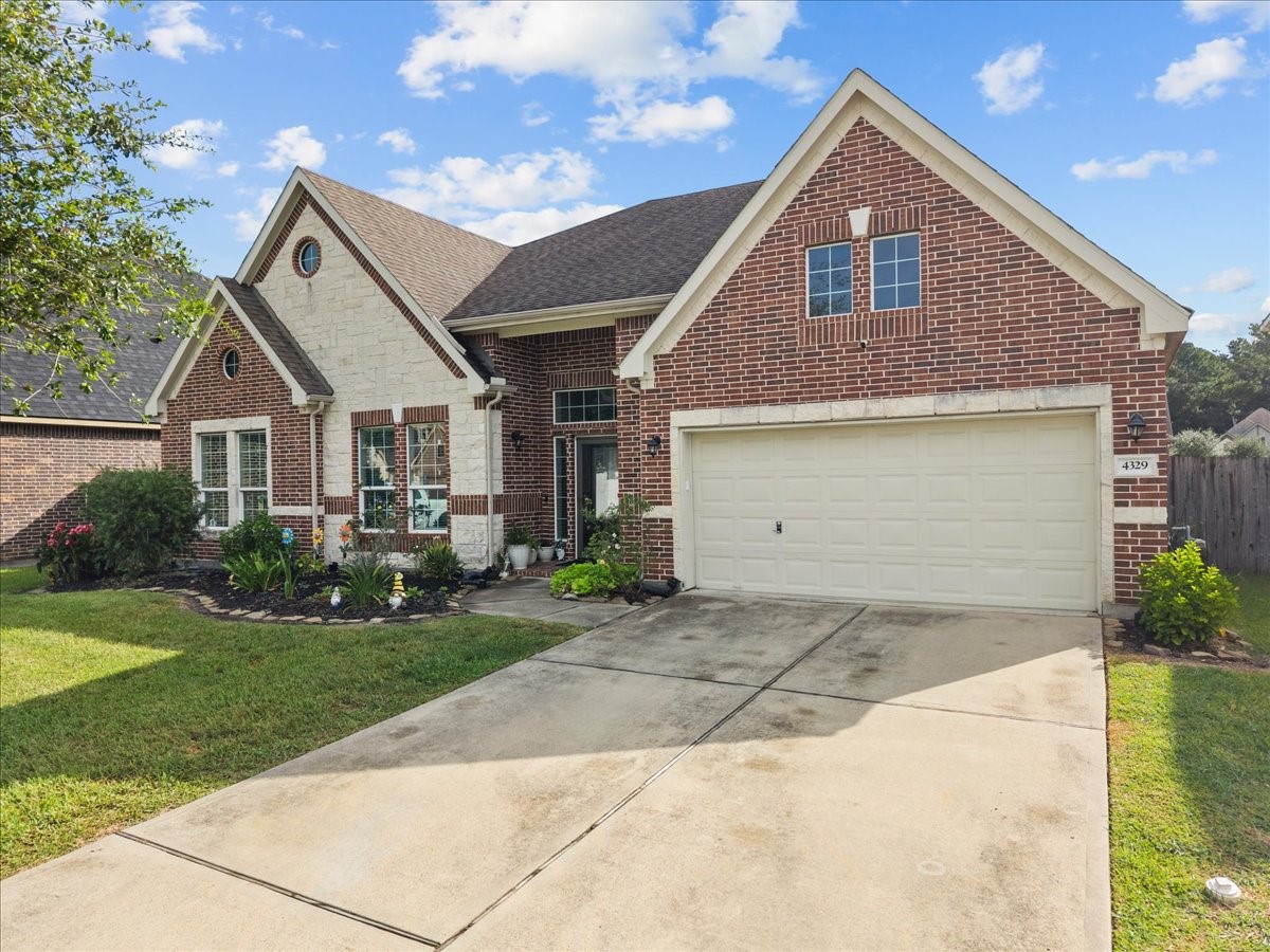 4329 S Meridian Greens Drive Property Photo 1