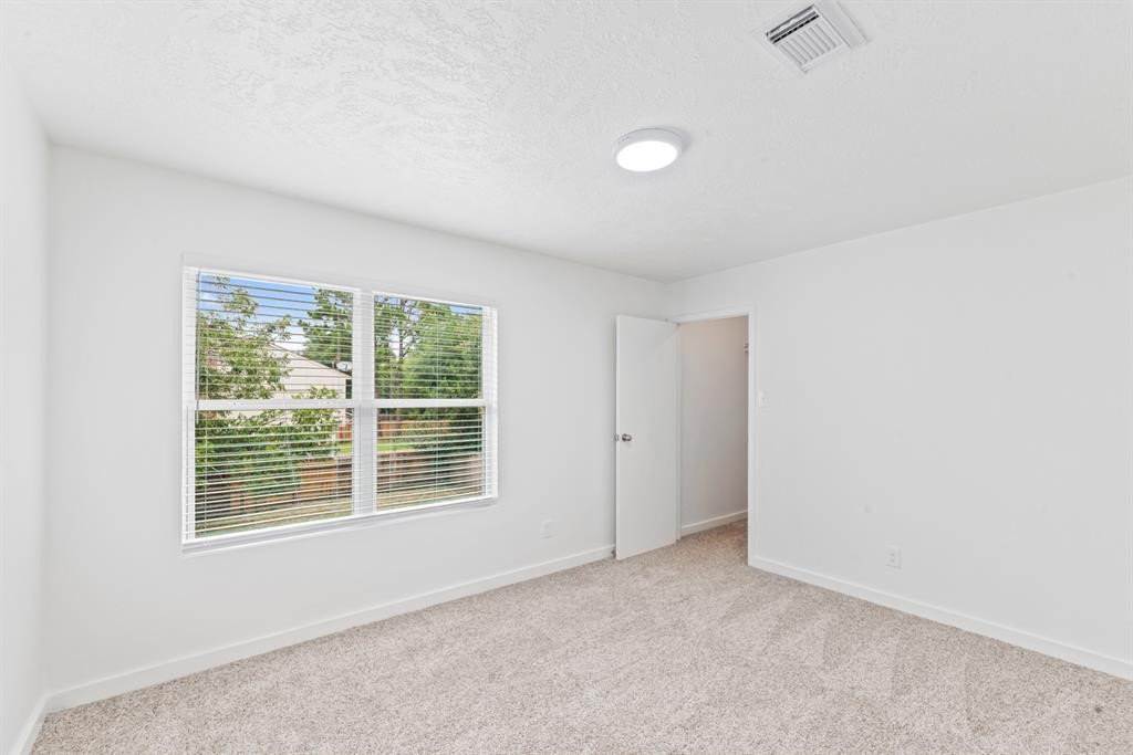 1926 Lantern Lane Property Photo 7