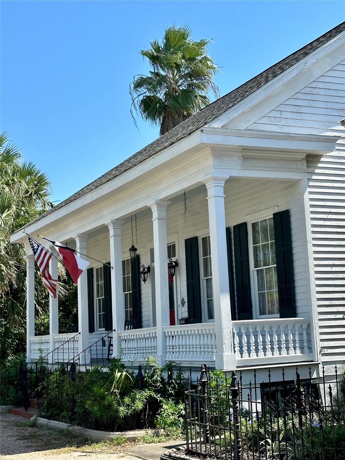 1309 Broadway Street Property Photo