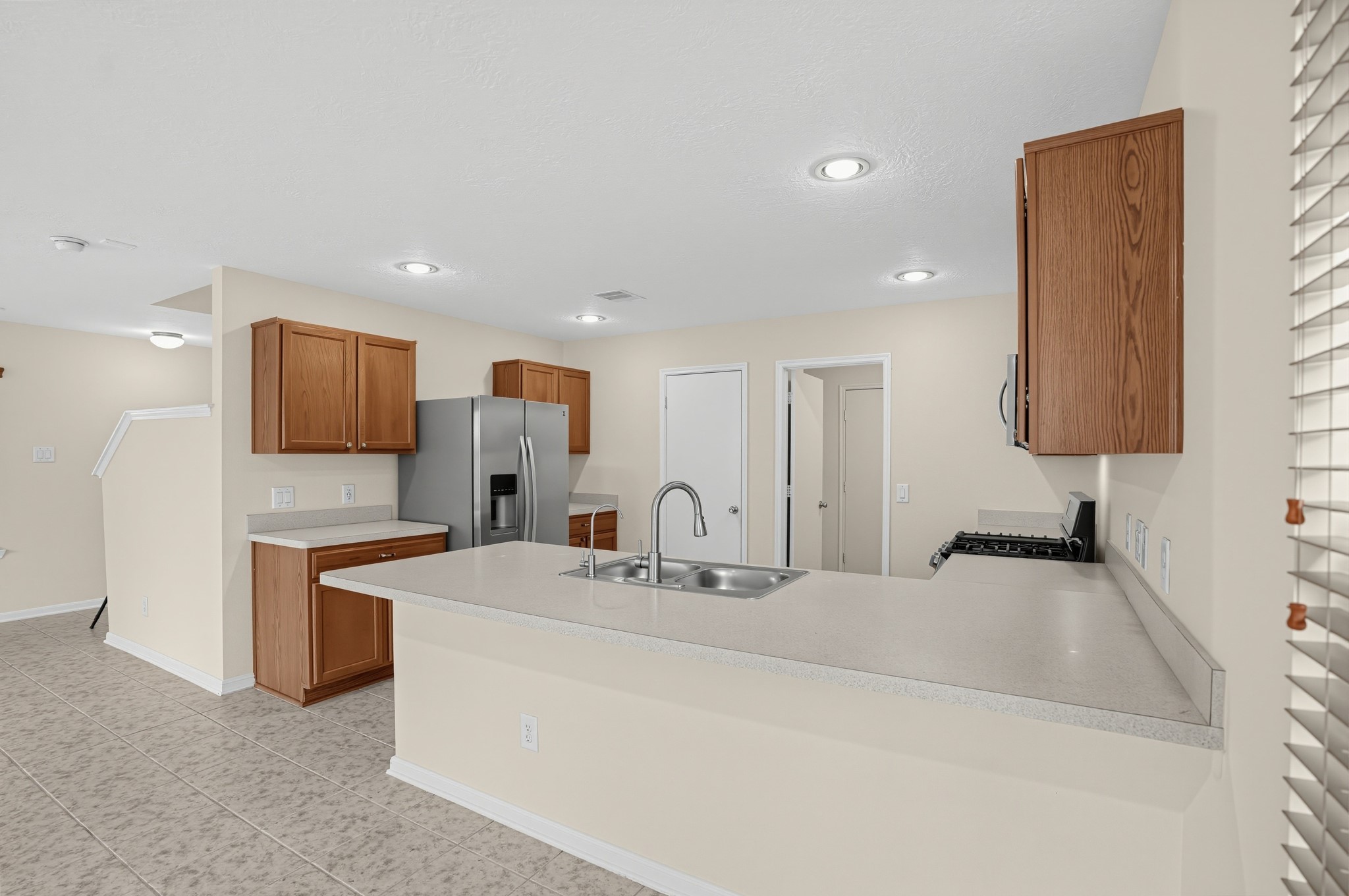 19436 Archer Glen Drive Property Photo 8