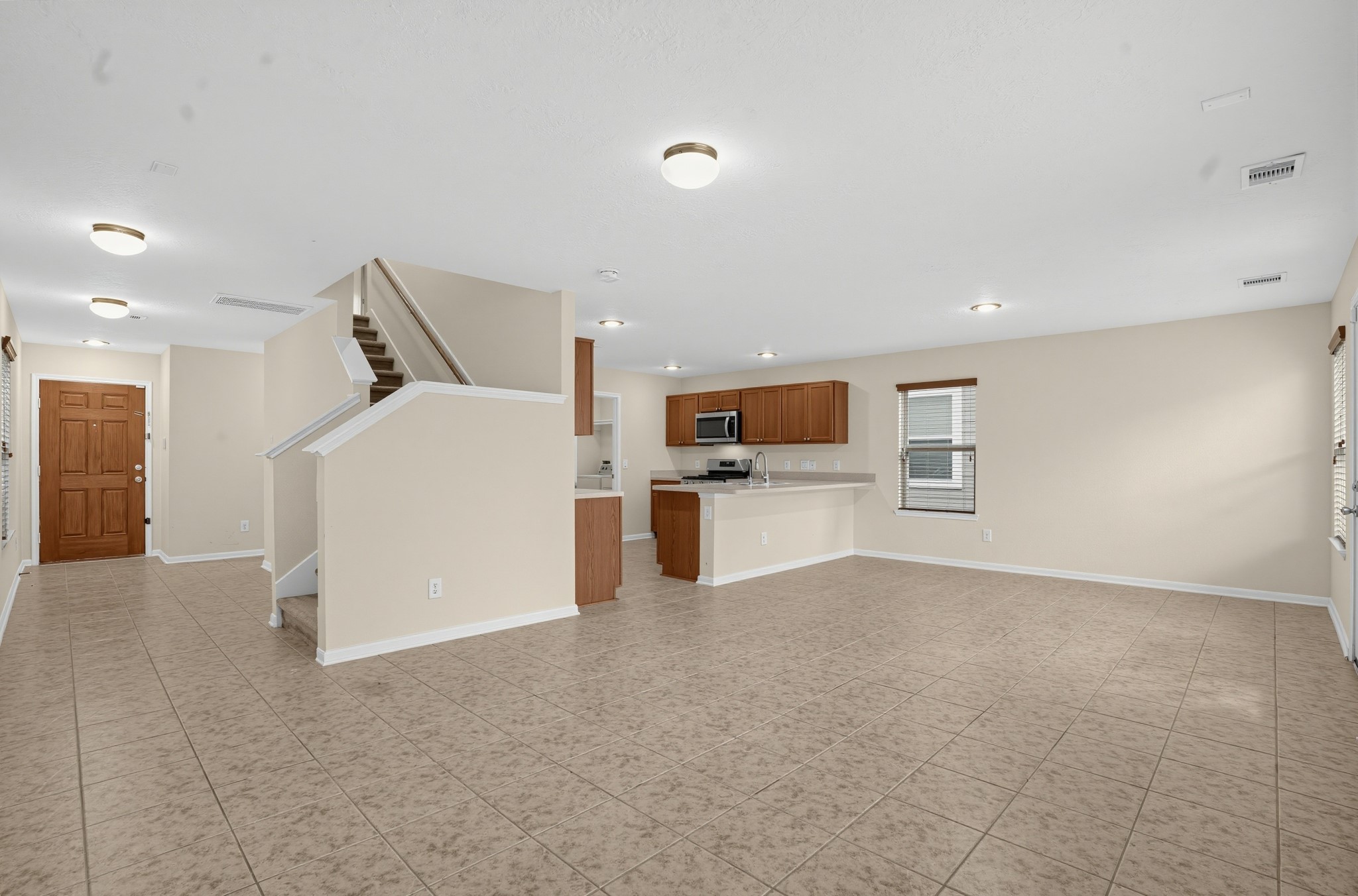 19436 Archer Glen Drive Property Photo 11