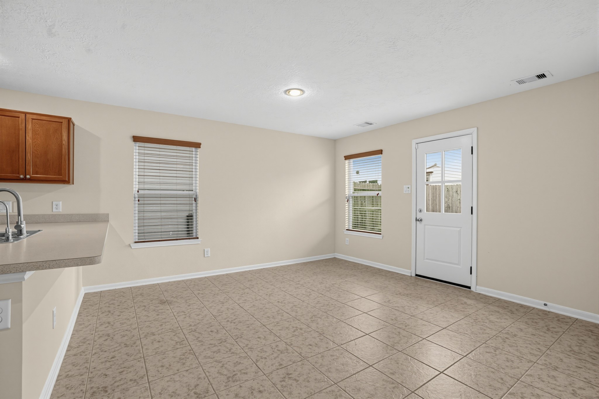 19436 Archer Glen Drive Property Photo 13
