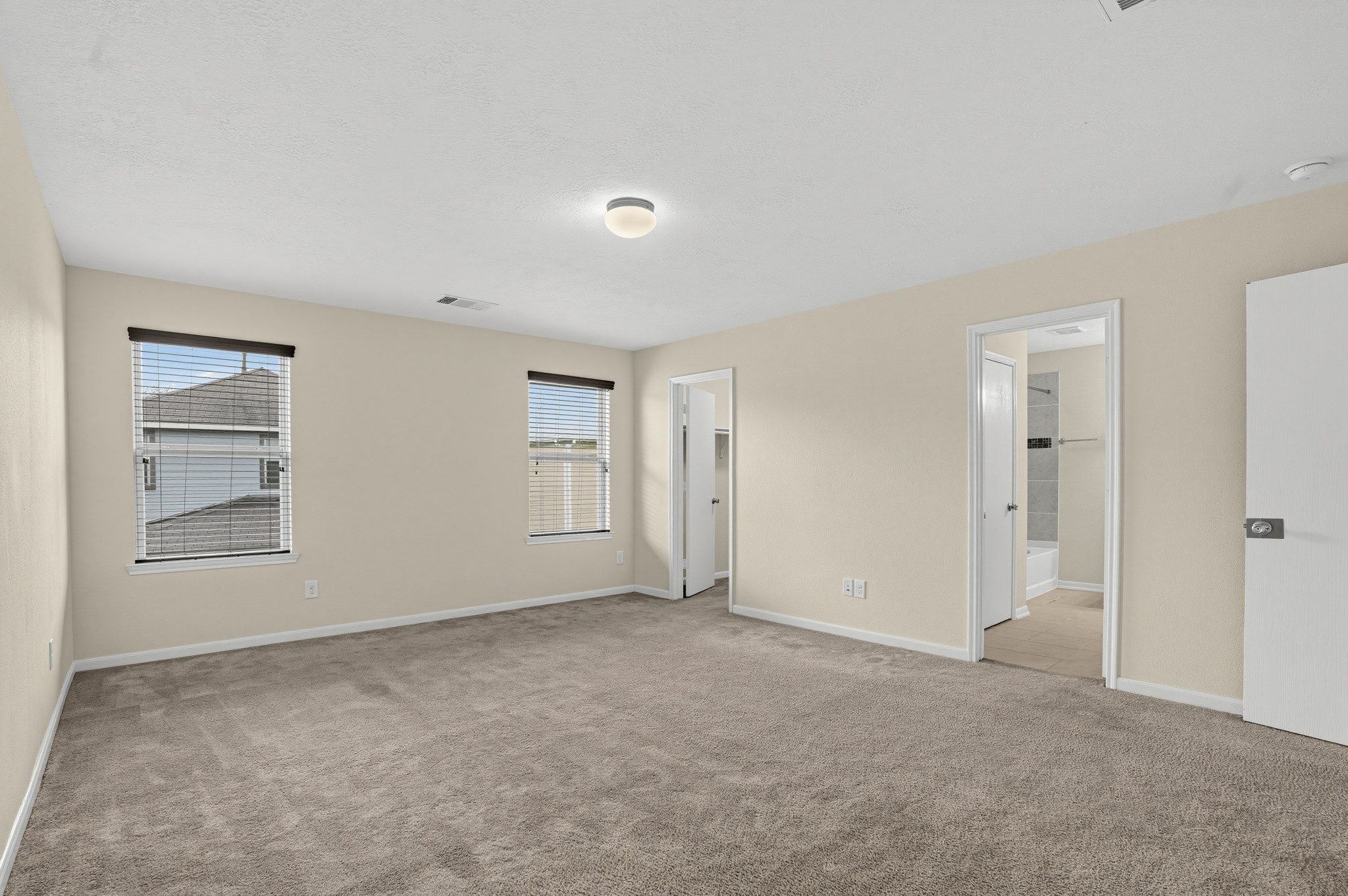 19436 Archer Glen Drive Property Photo 14