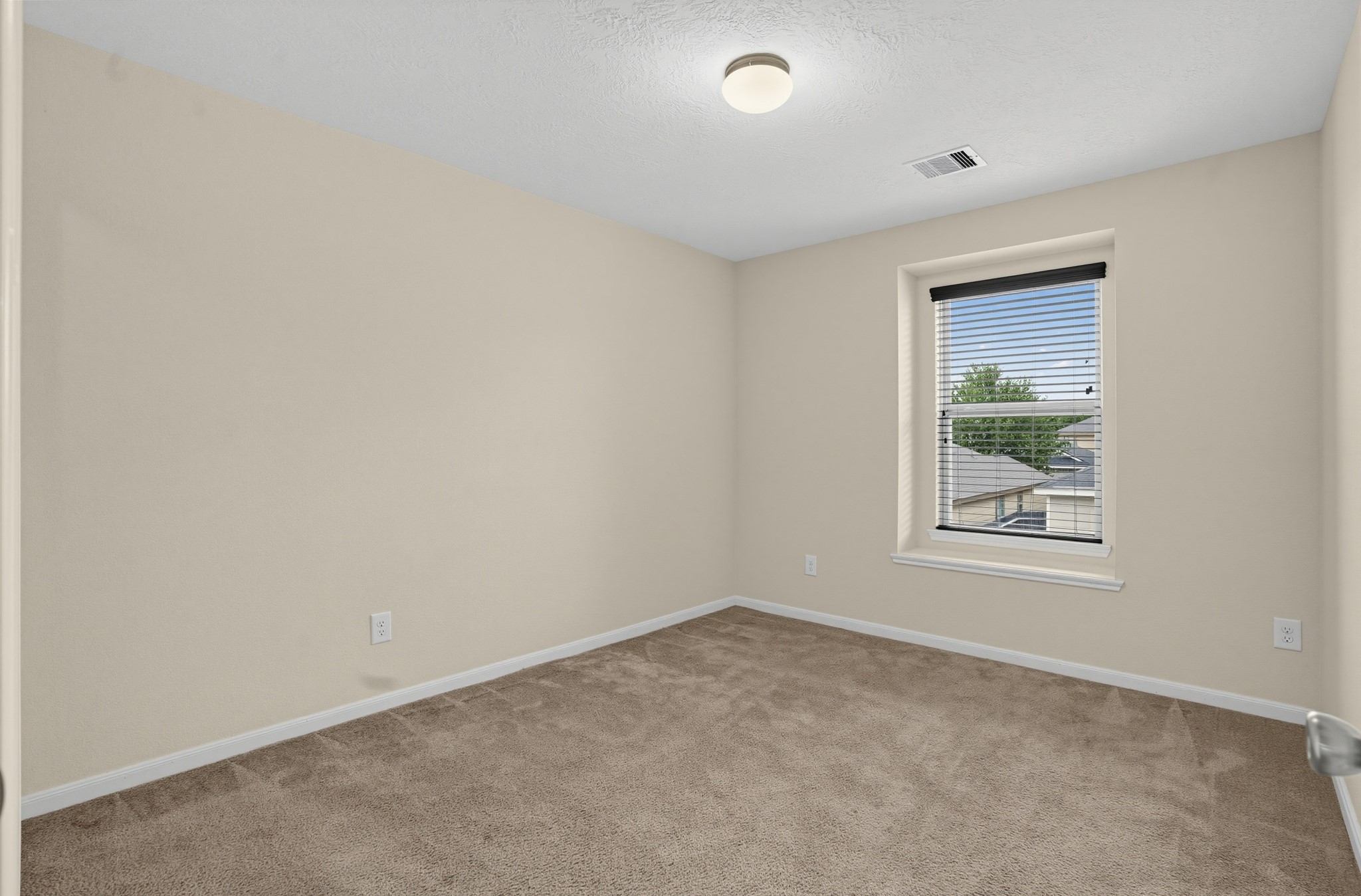 19436 Archer Glen Drive Property Photo 17