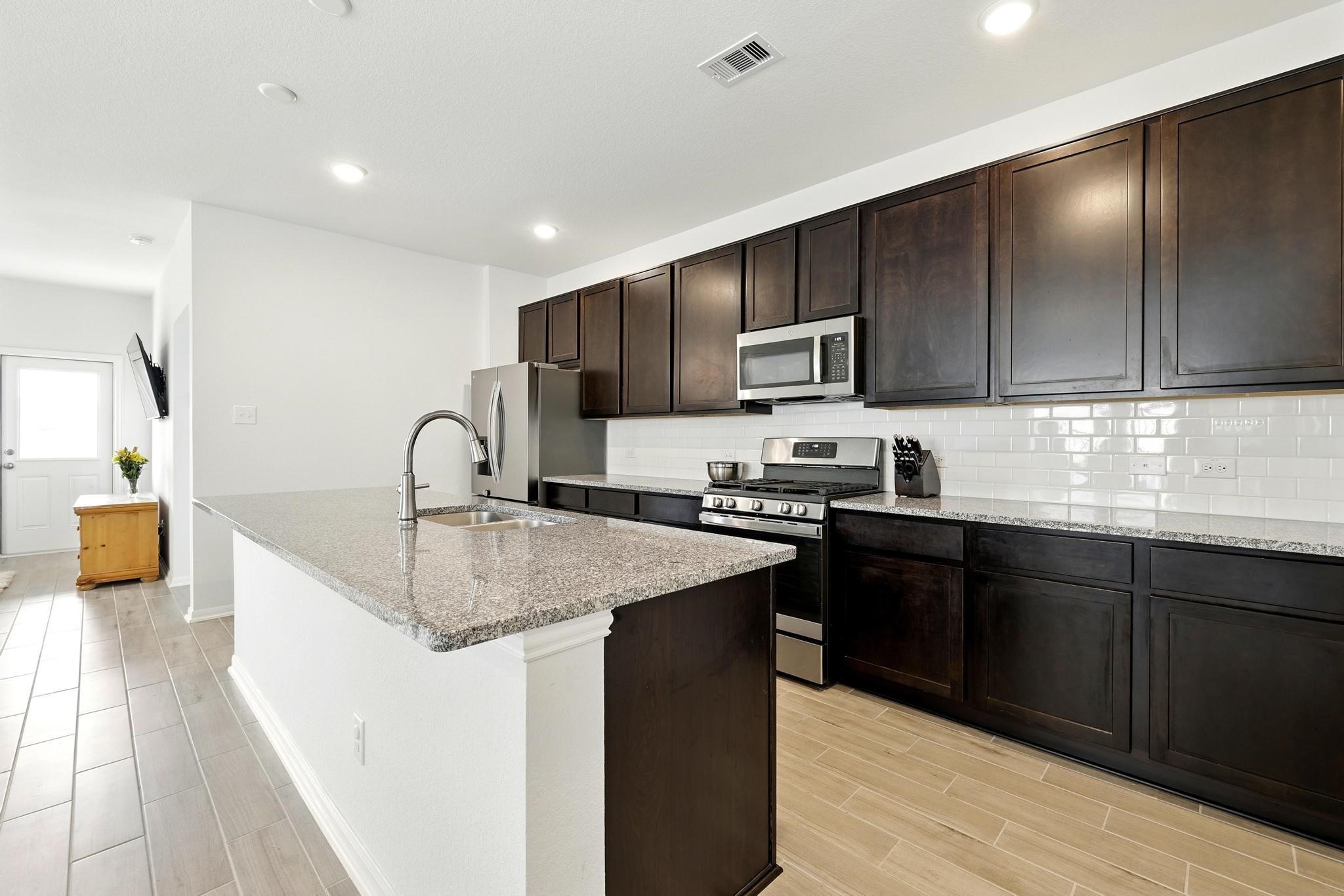15219 Faushard Lane Property Photo 4