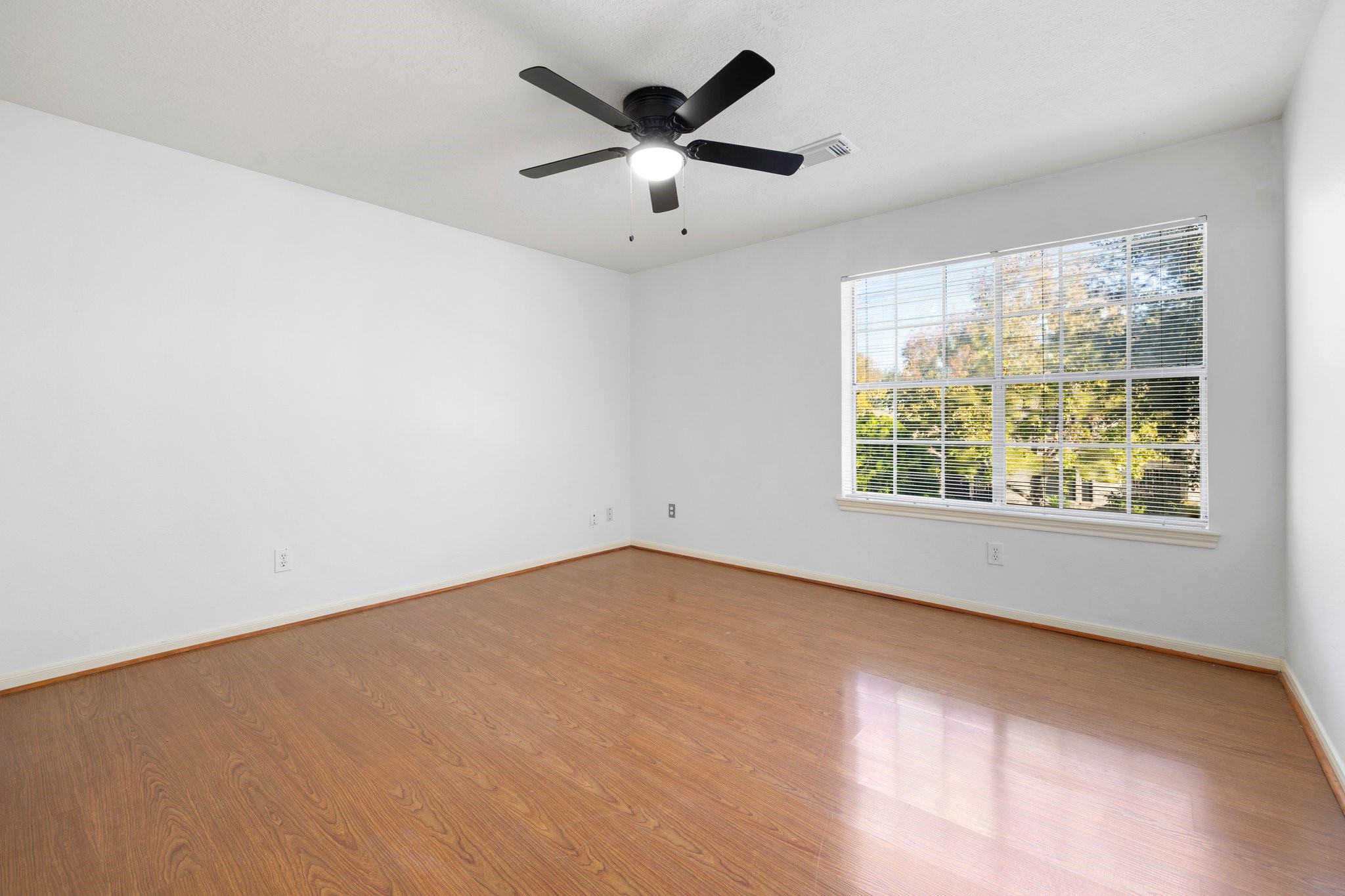 9358 Corner Oaks Lane Property Photo 26