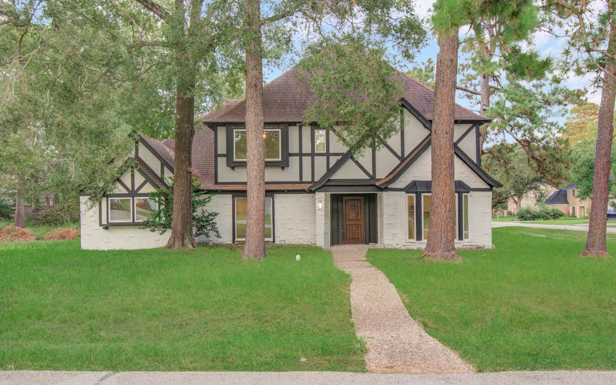 703 Ravensworth Drive Property Photo 1