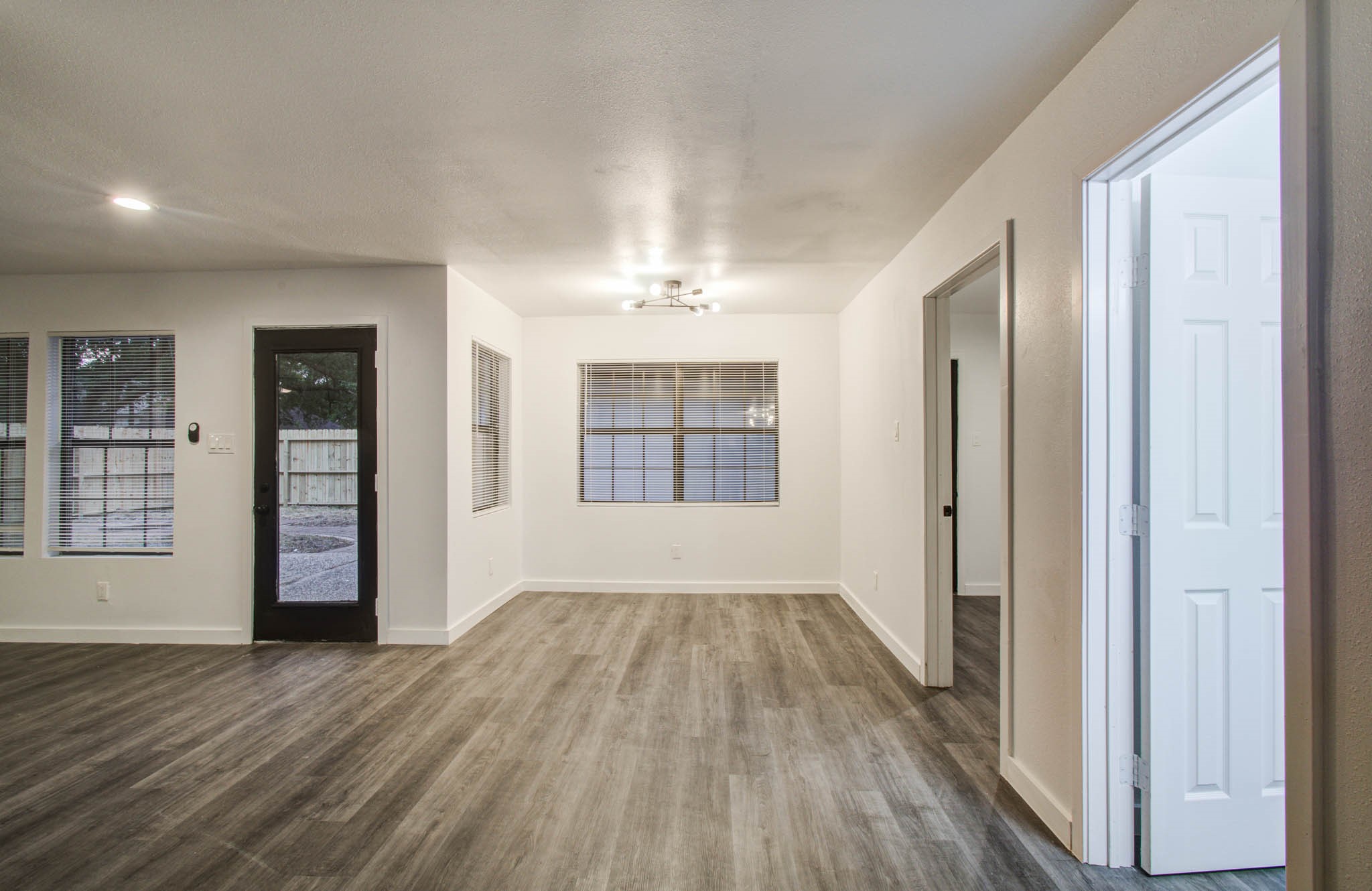 703 Ravensworth Drive Property Photo 17