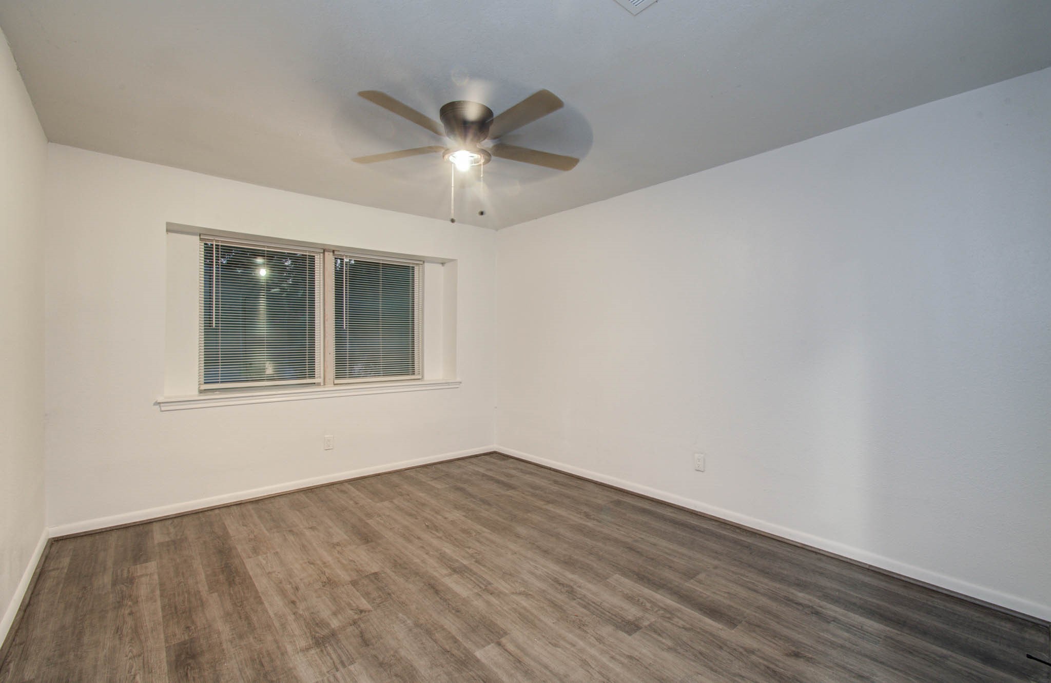 703 Ravensworth Drive Property Photo 30