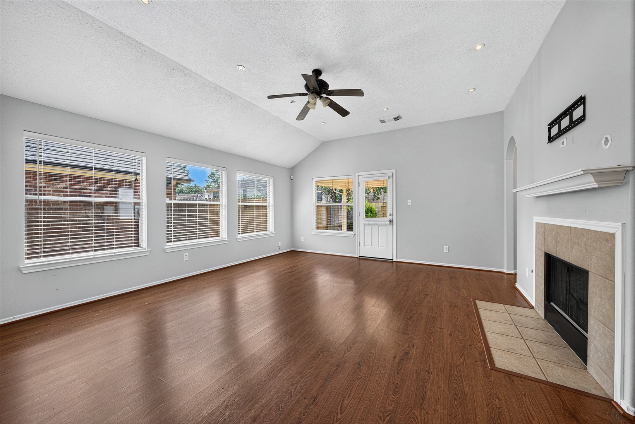 20531 Newfalls Court Property Photo 12