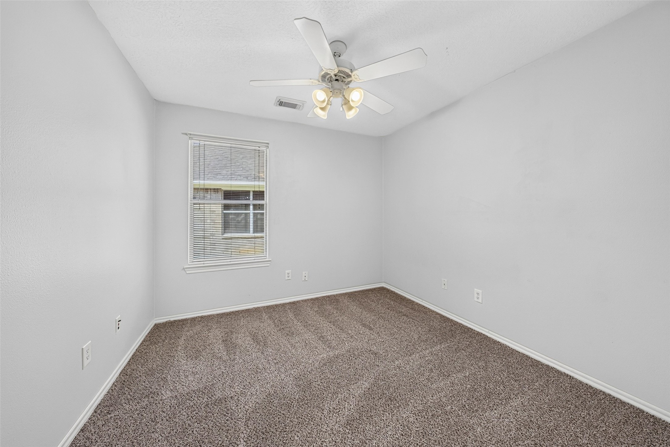 20531 Newfalls Court Property Photo 20