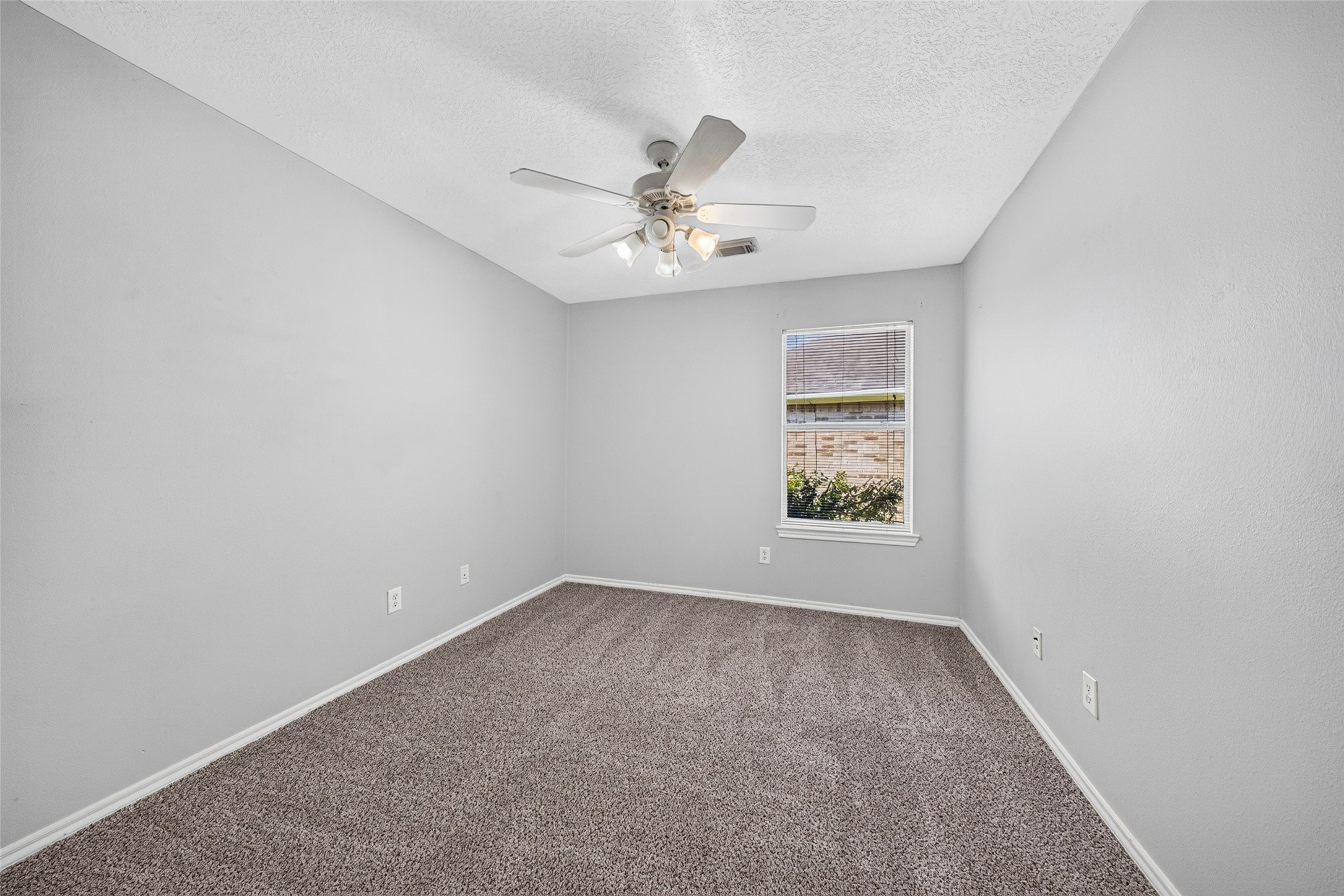 20531 Newfalls Court Property Photo 22