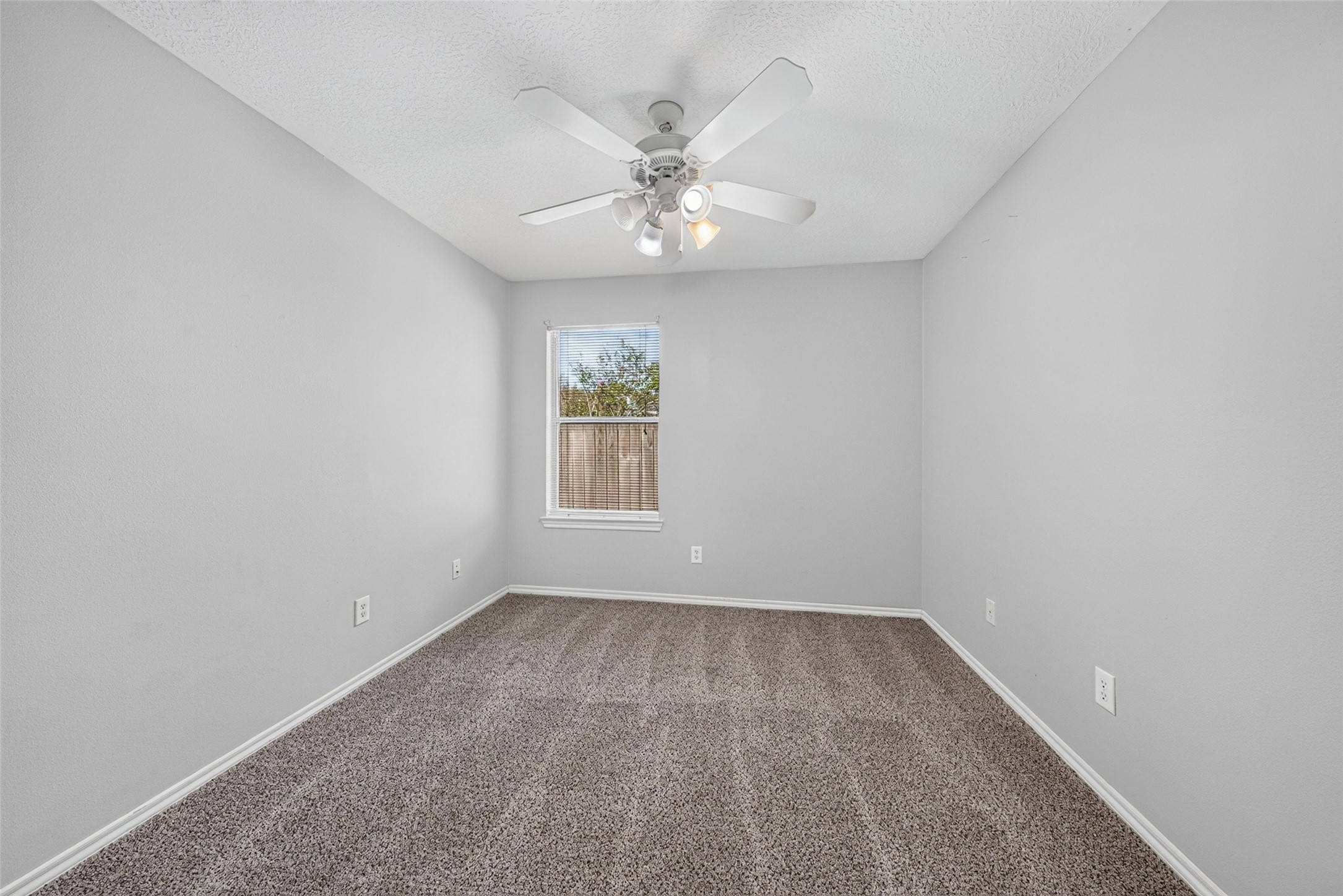 20531 Newfalls Court Property Photo 24