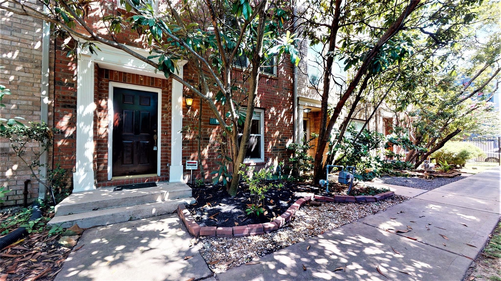 1517 Drew Street Property Photo 1