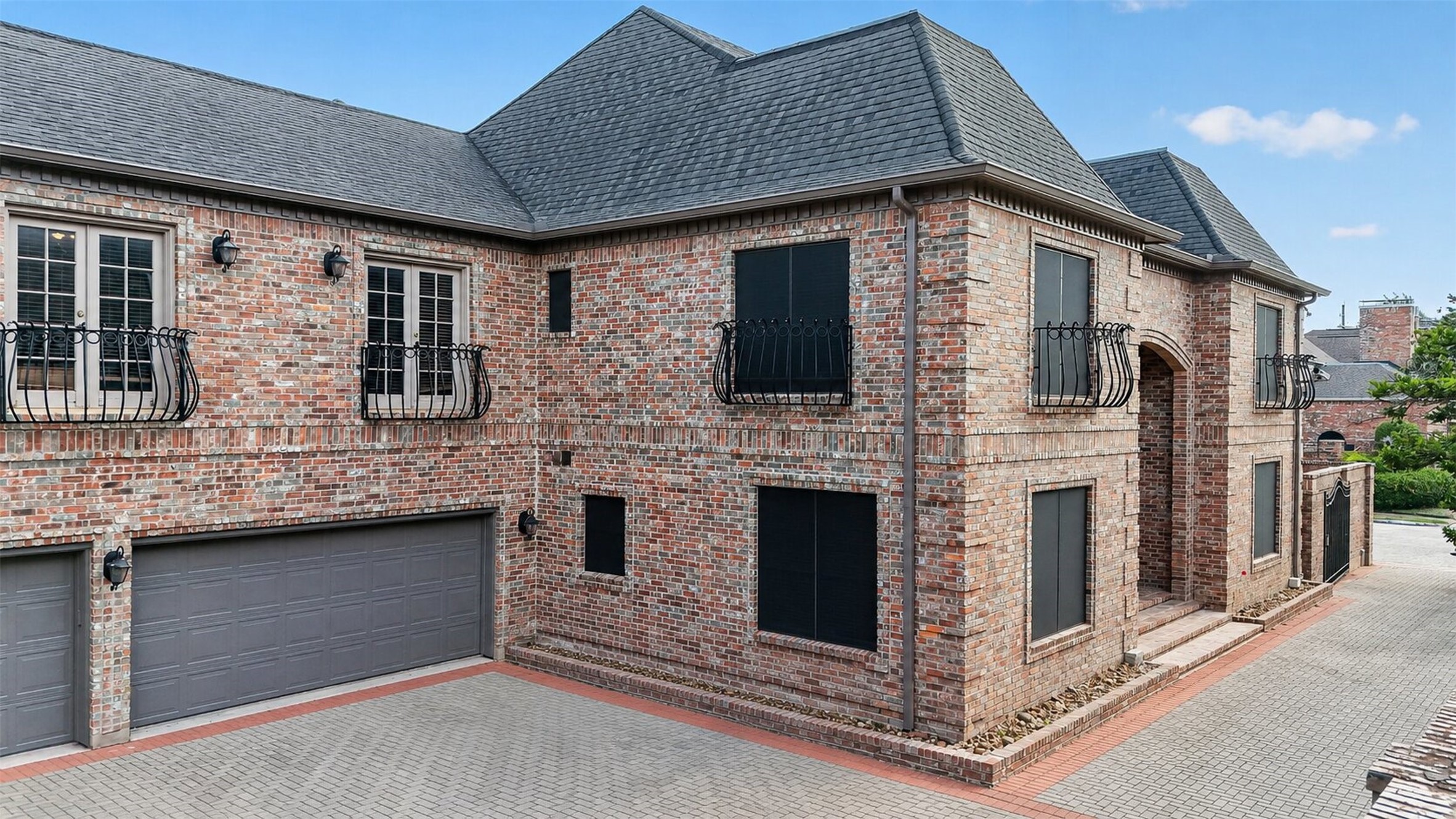 2510 Potomac Drive A Property Photo 4