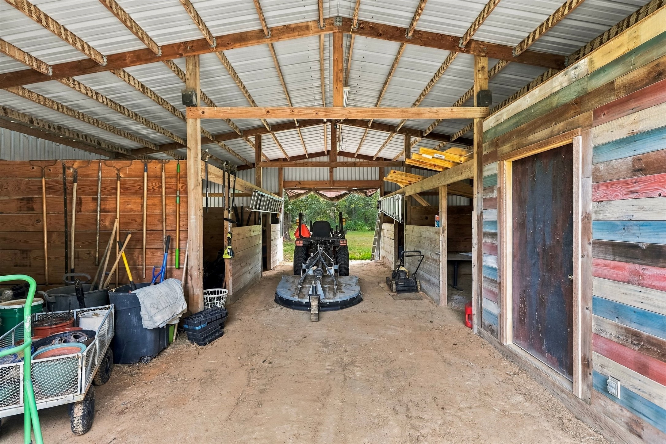 17206 Horseshoe Way Property Photo 36