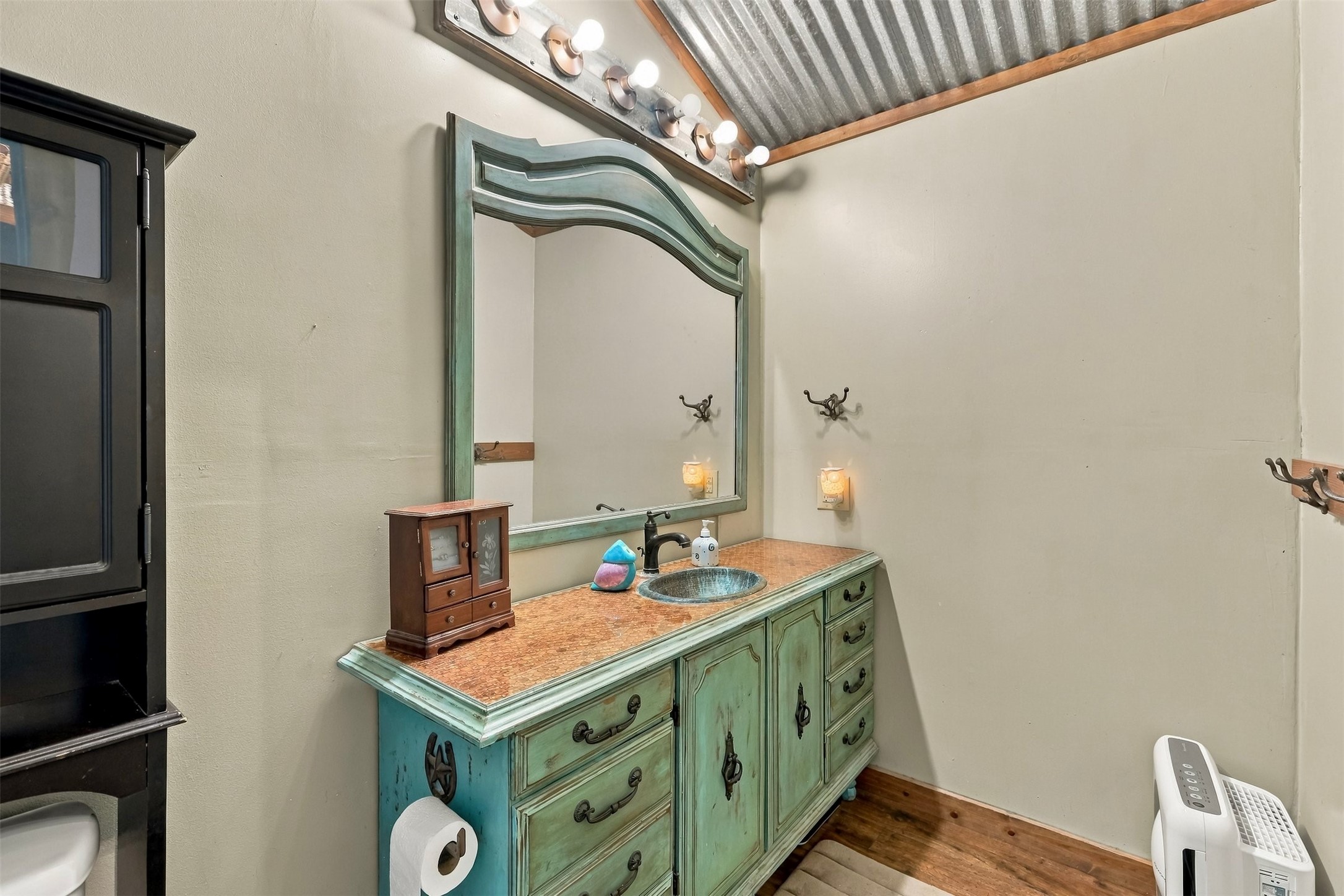 17206 Horseshoe Way Property Photo 40