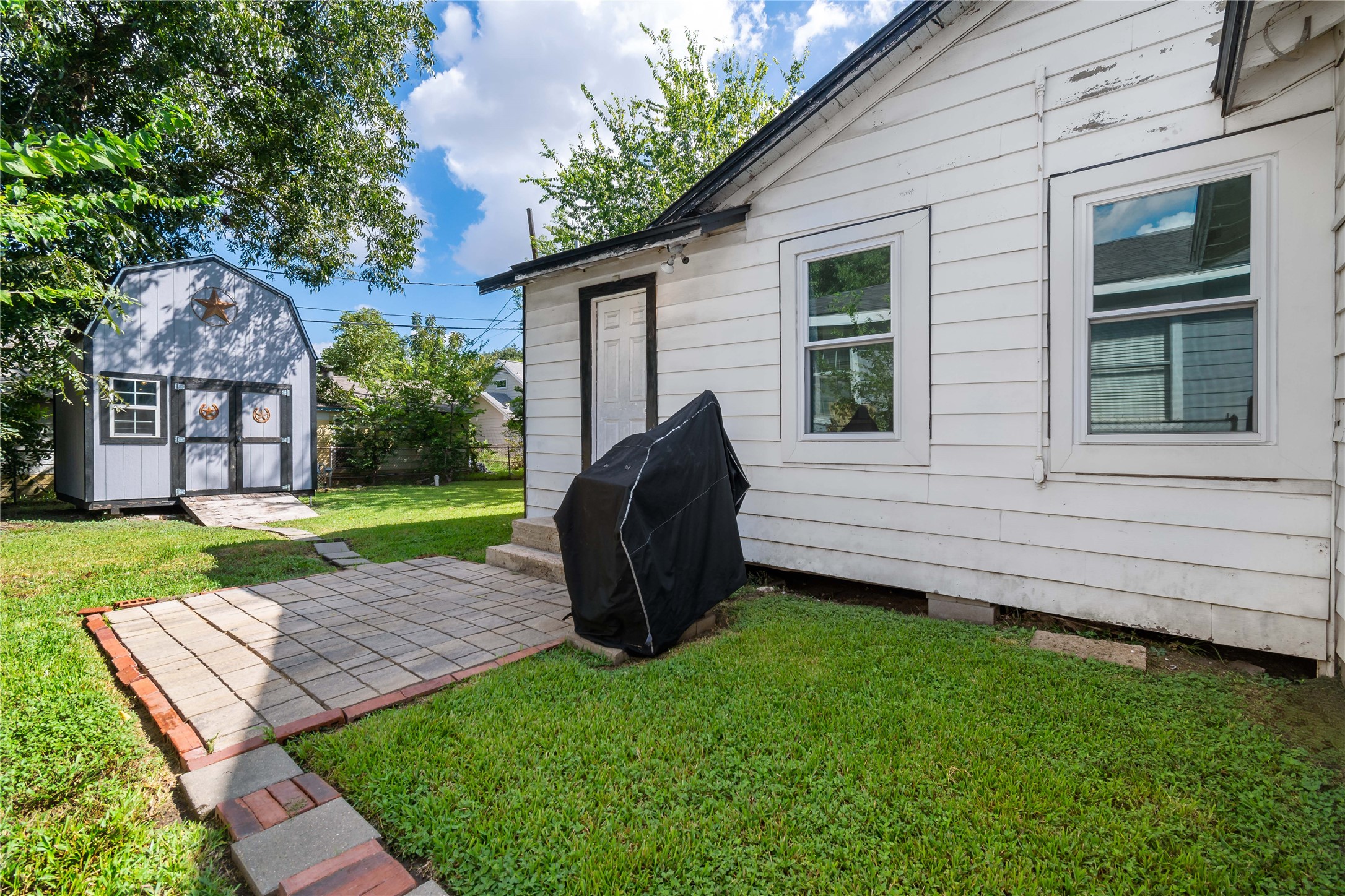 605 Maple Avenue Property Photo 9
