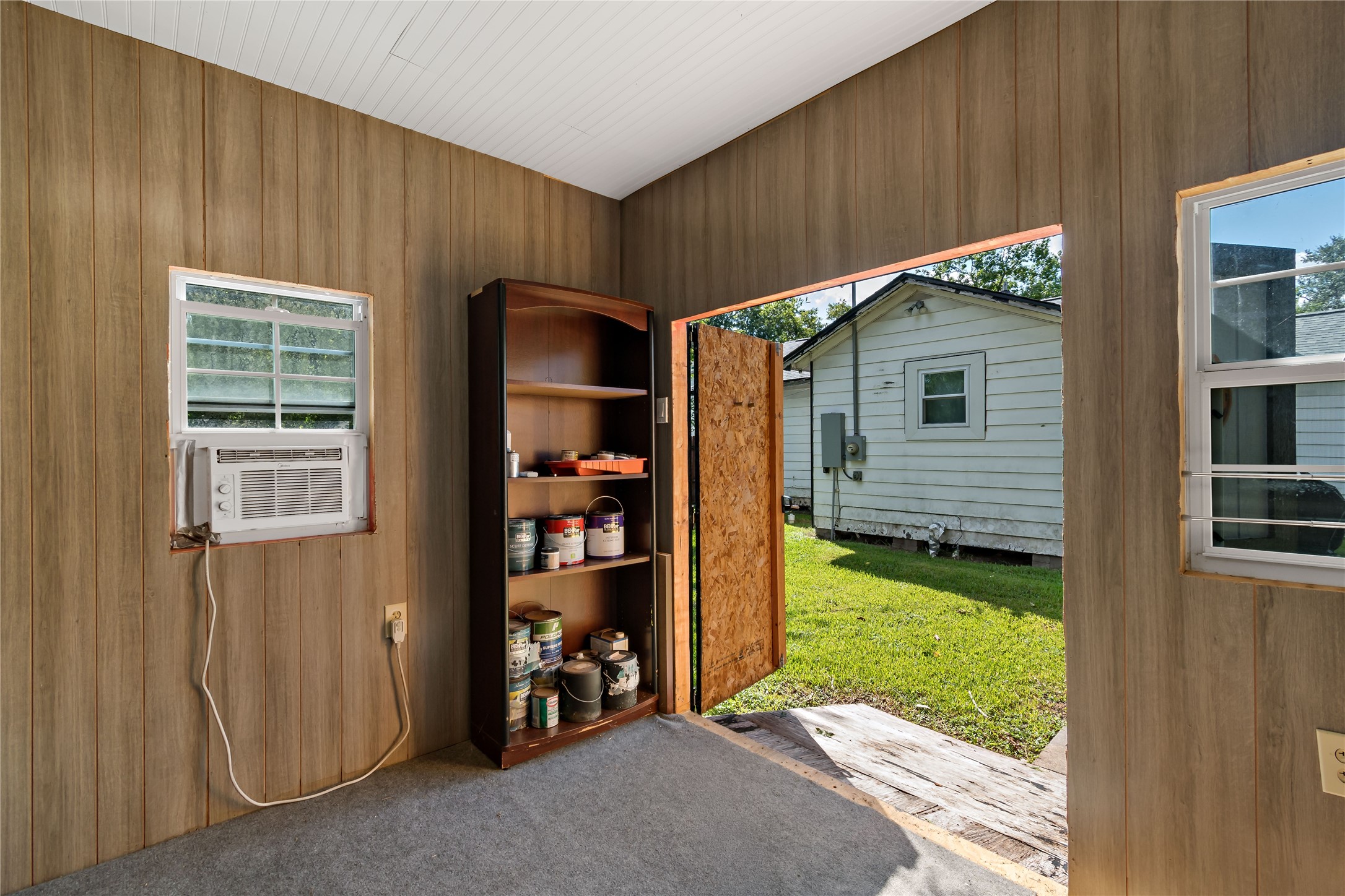 605 Maple Avenue Property Photo 10