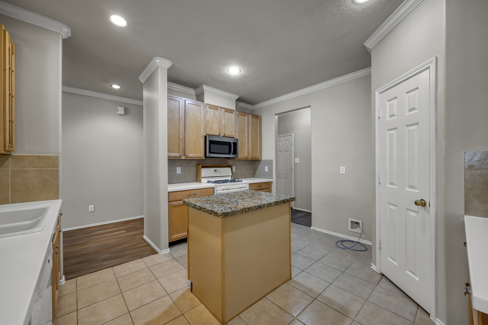 951 Crannog Way Property Photo 38