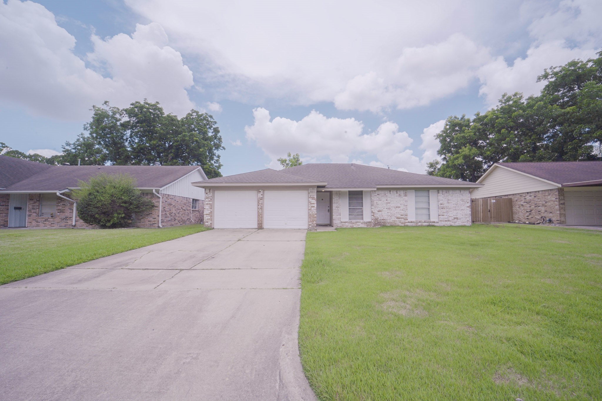 9811 Mango Street Property Photo 1