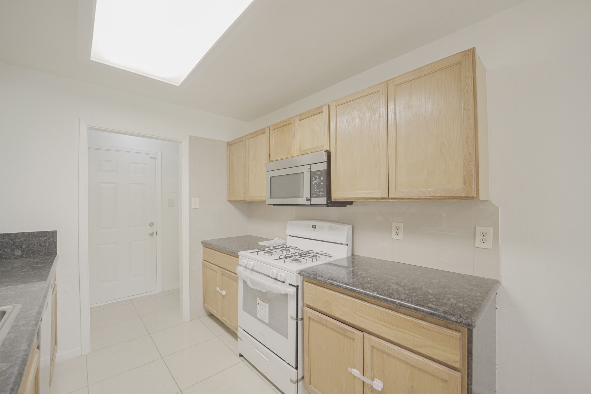 9811 Mango Street Property Photo 12