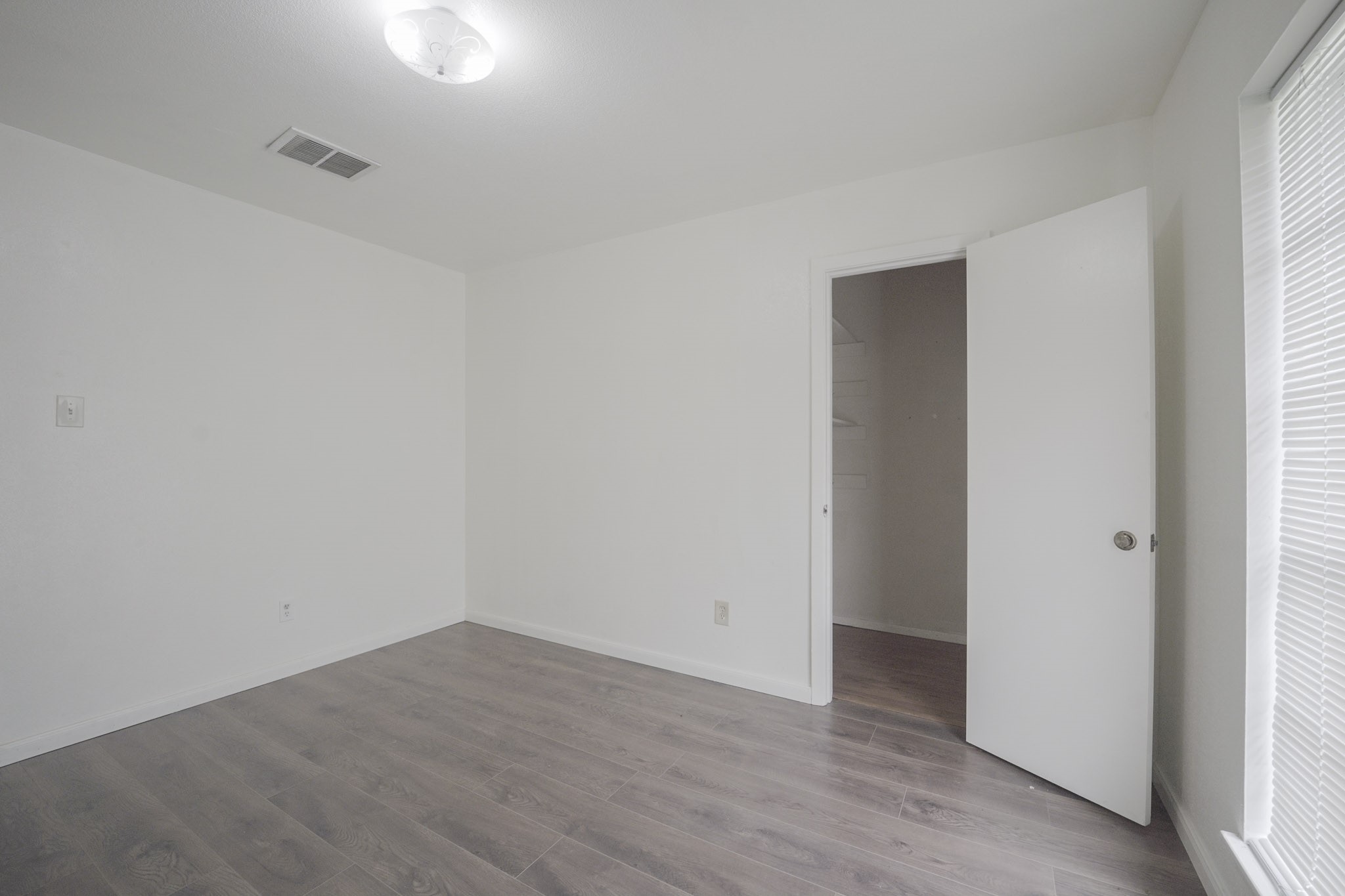 9811 Mango Street Property Photo 25