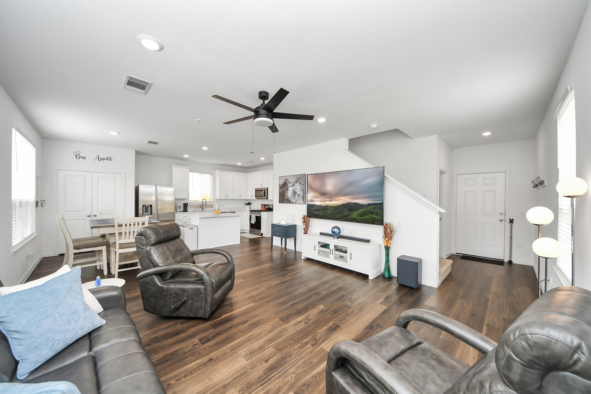 26428 Red Clover Drive Property Photo 2